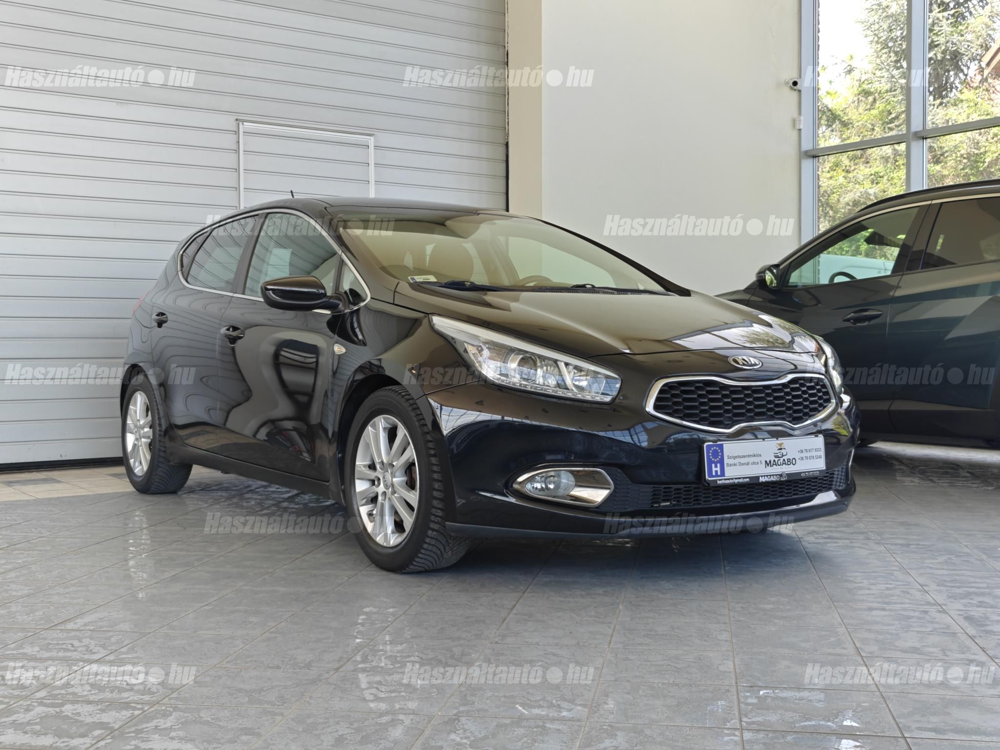 KIA CEE'D 2015/6 - 1