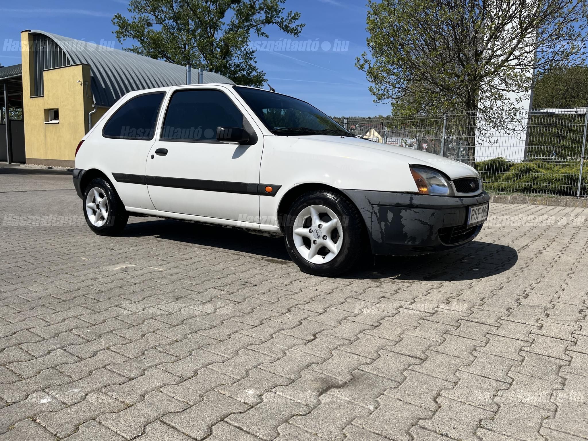 FORD FIESTA 2001/2 - 1