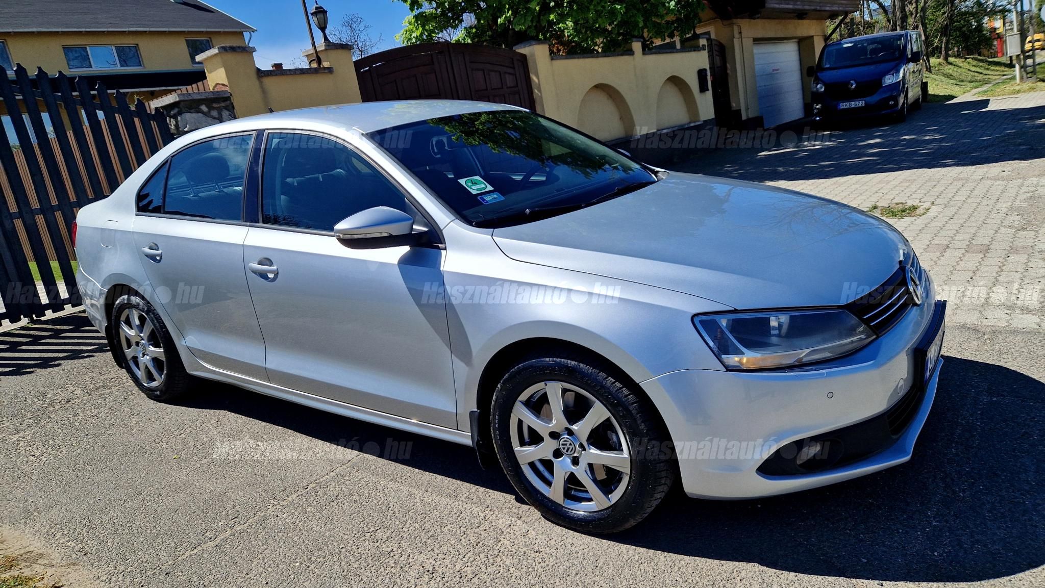VOLKSWAGEN JETTA 2011/10 - 1