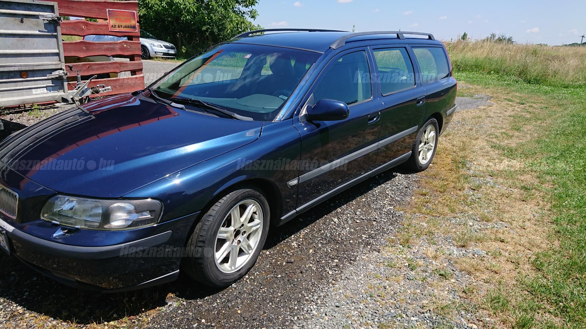 VOLVO V70 2002/12 - 1