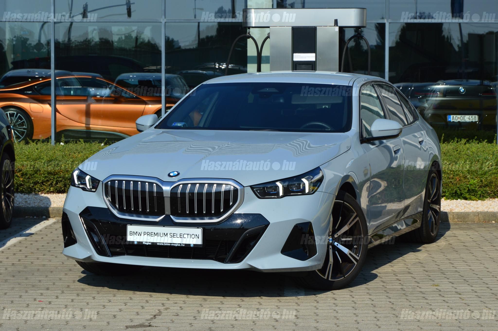 BMW 520 2025/12 - 1
