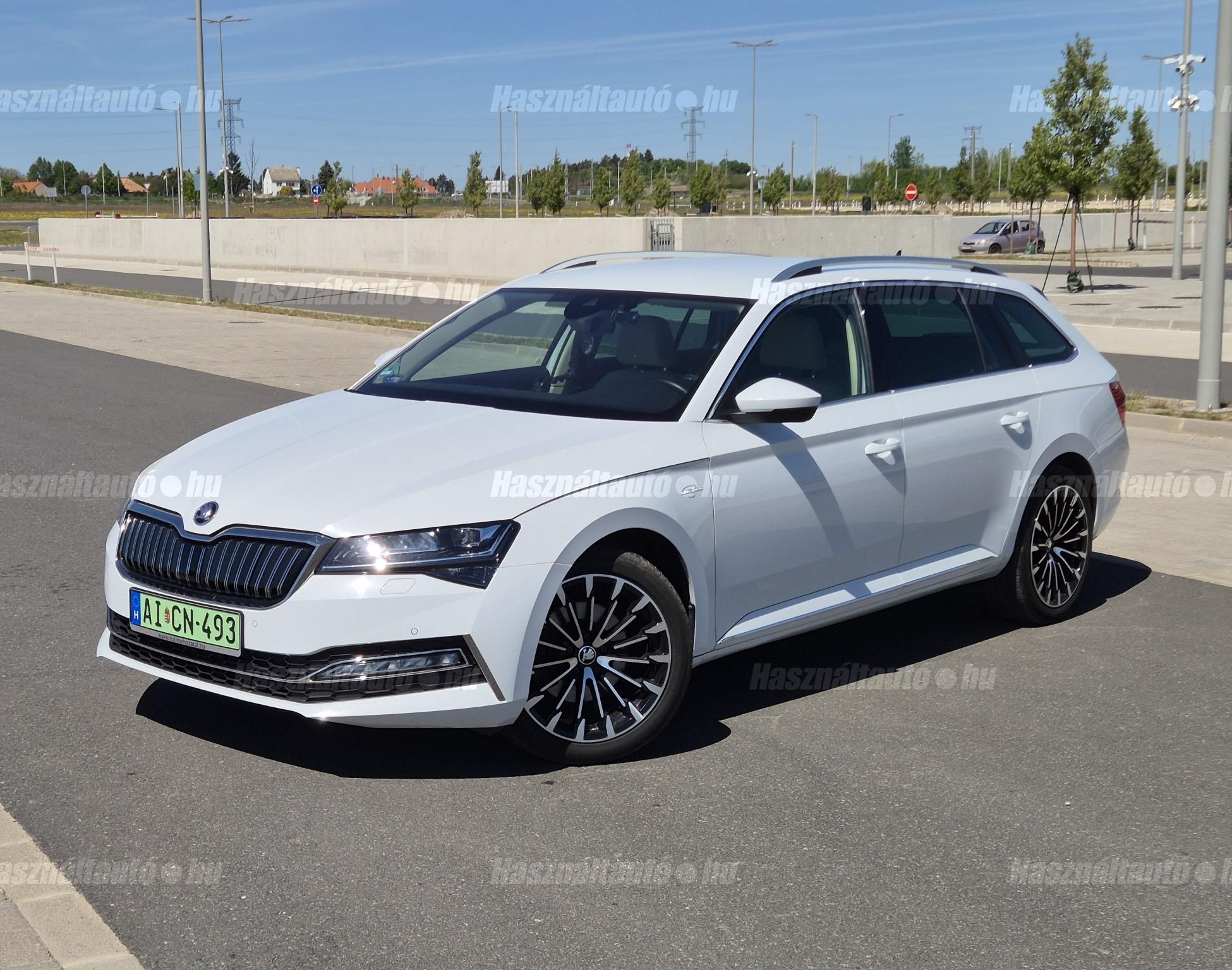 SKODA SUPERB 2020/6 - 1