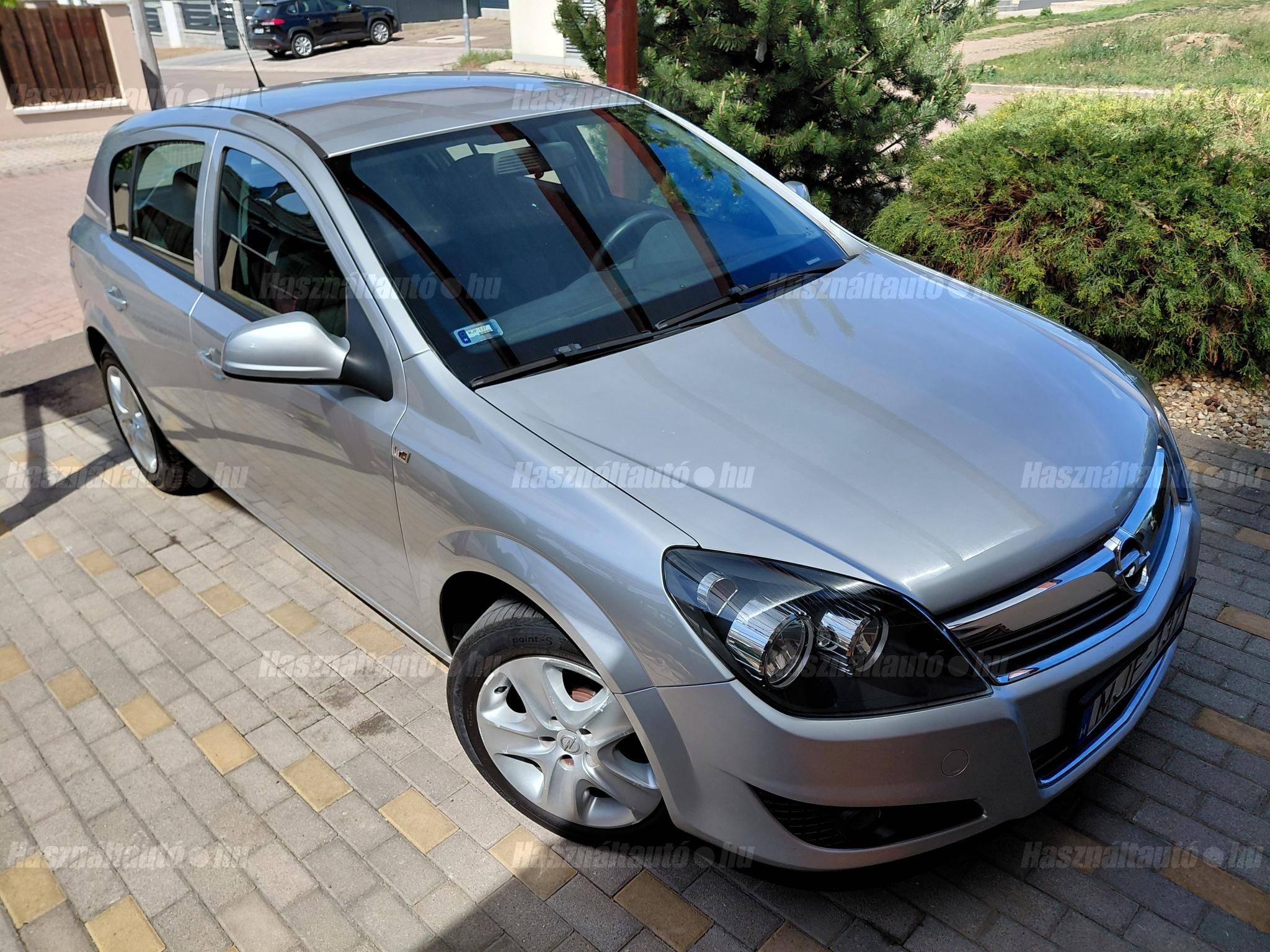 OPEL ASTRA H 2013/5 - 1