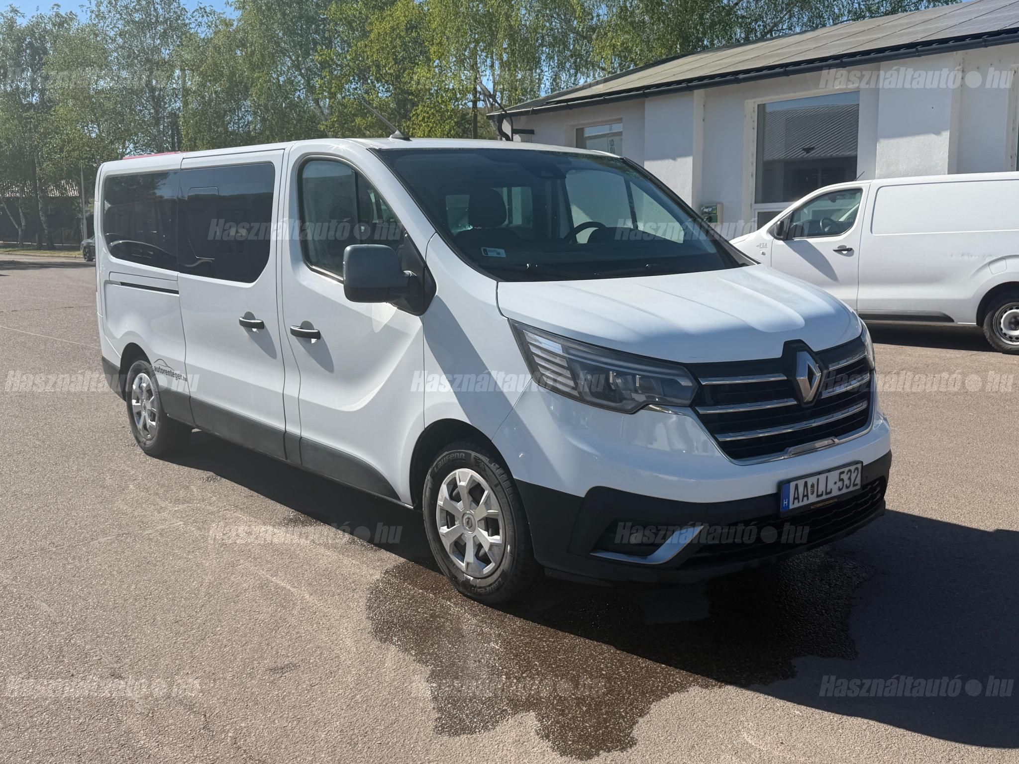 RENAULT TRAFIC 2022/12 - 1