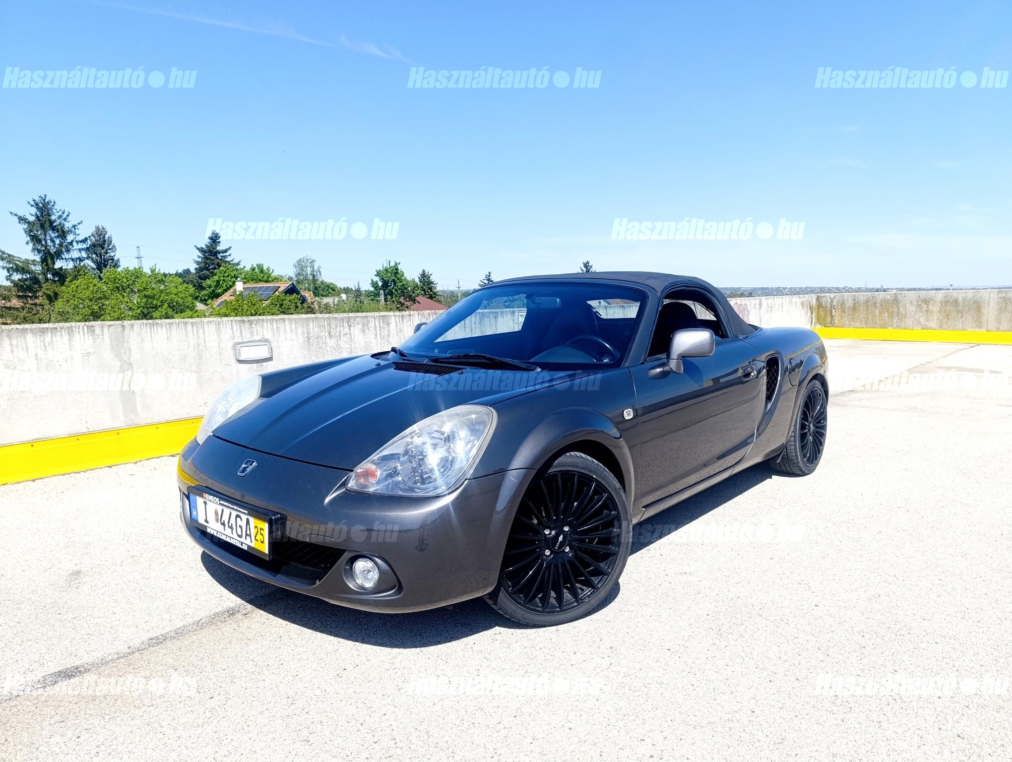 TOYOTA MR 2 2003/4 - 1