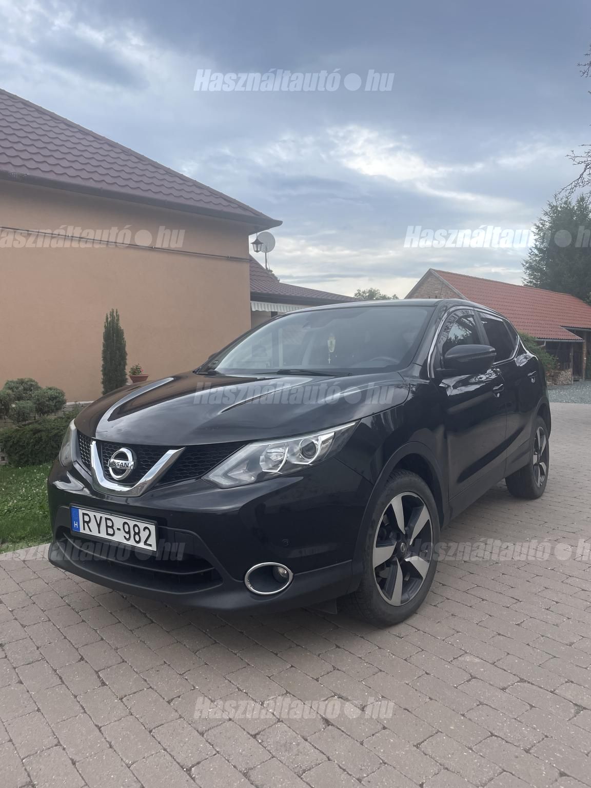 NISSAN QASHQAI 2016/8 - 1