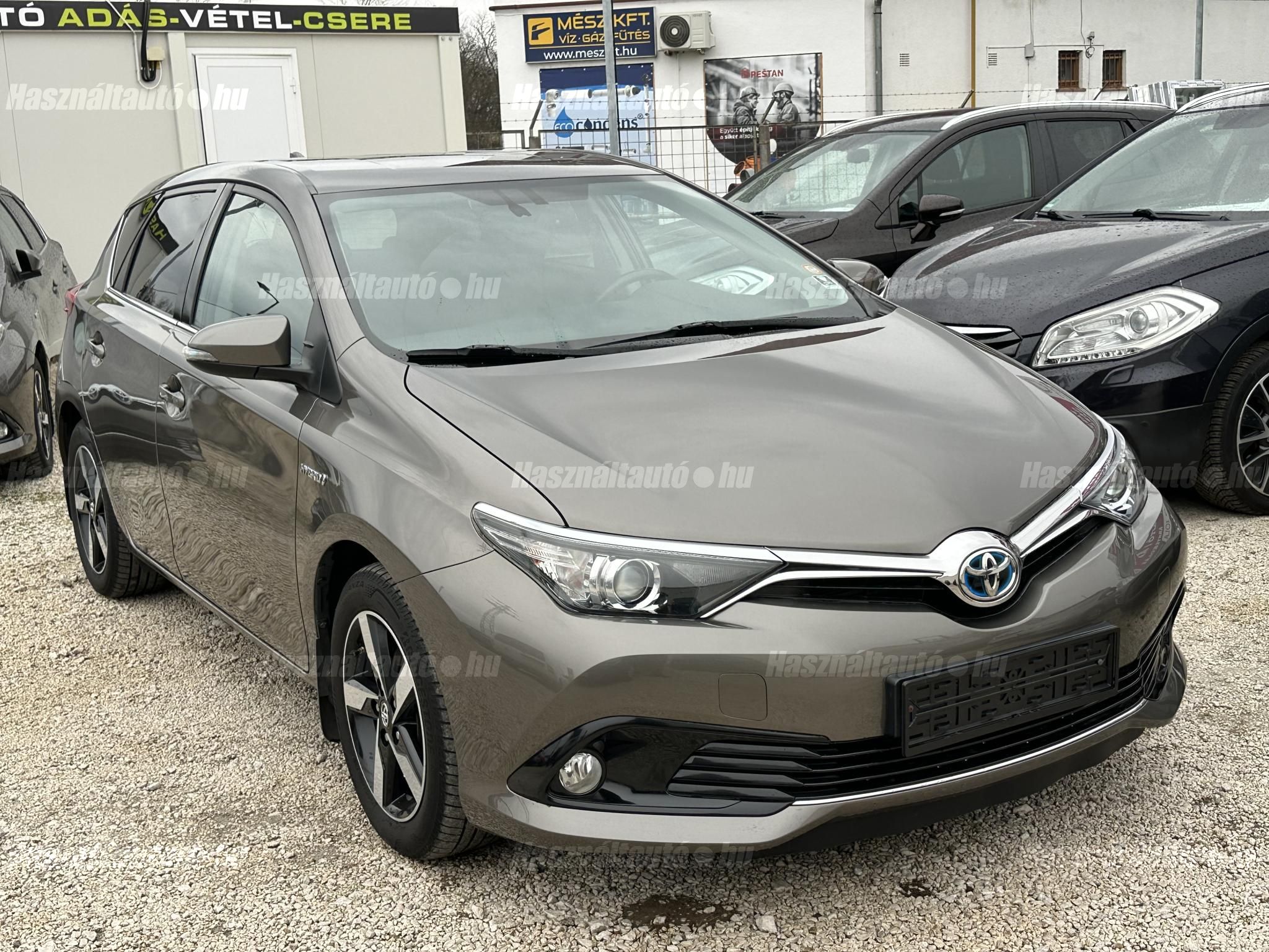 TOYOTA AURIS 2016/11 - 1