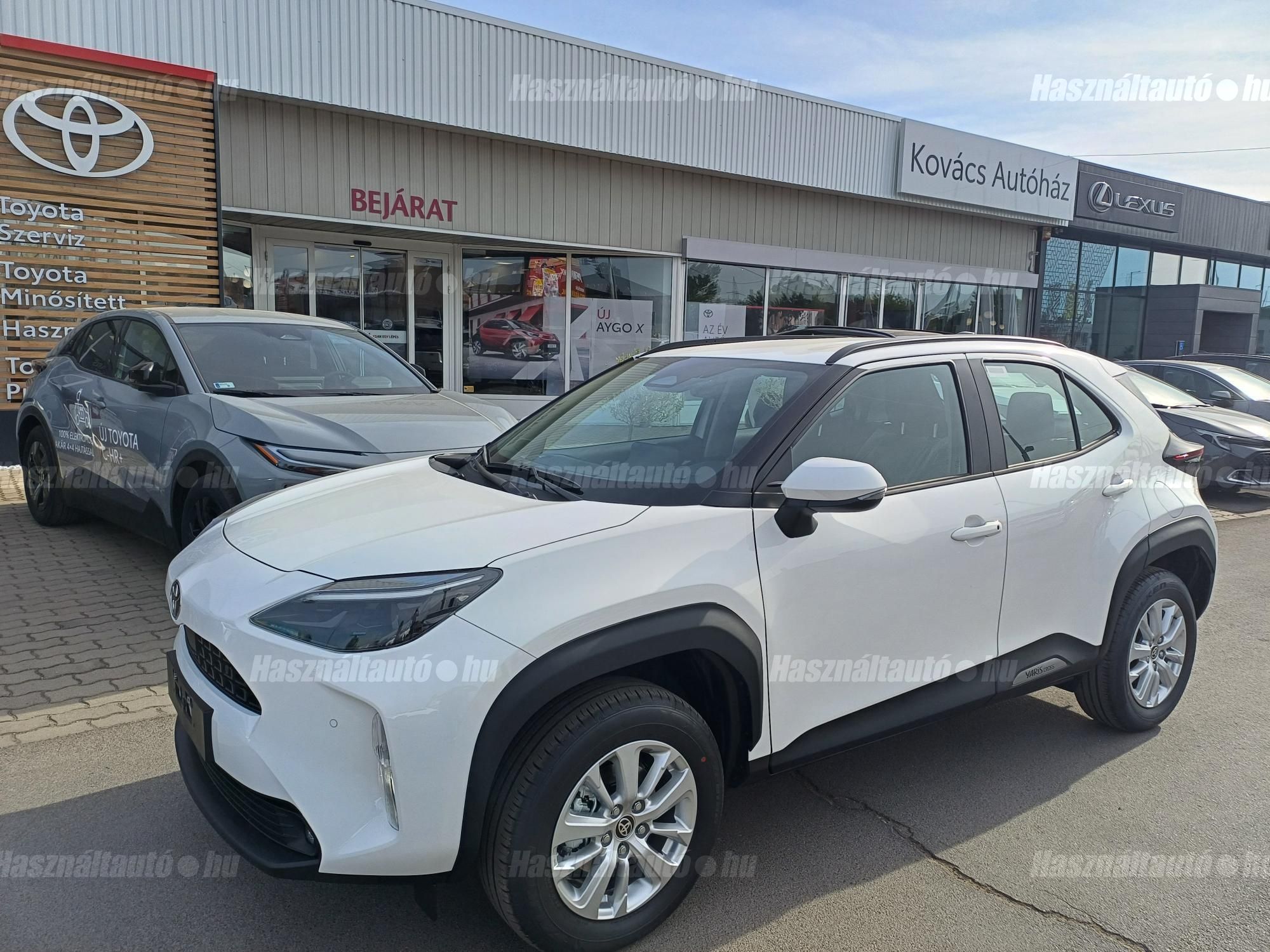 TOYOTA YARIS CROSS 2026/1 - 1