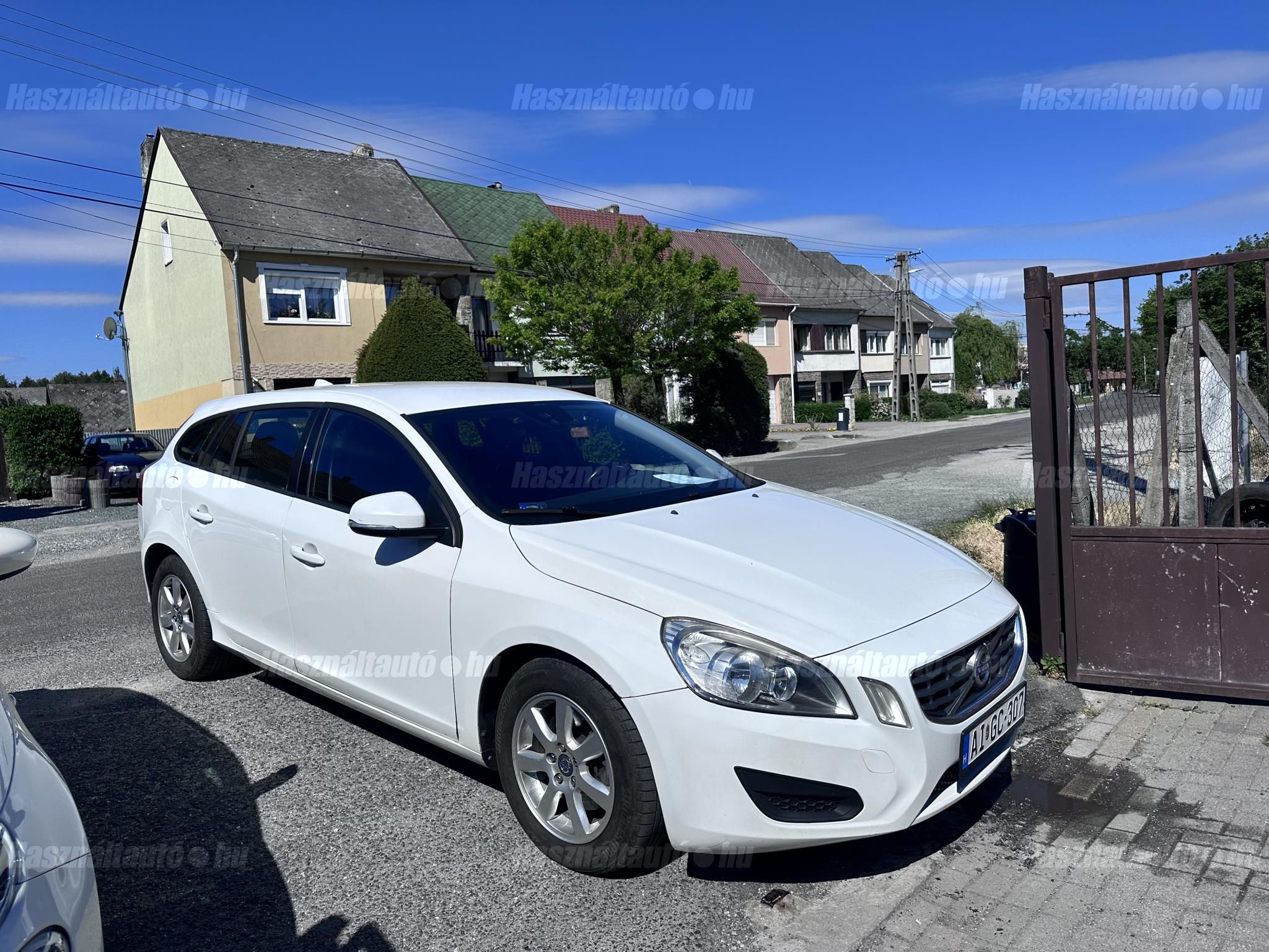 VOLVO V60 2011/4 - 1