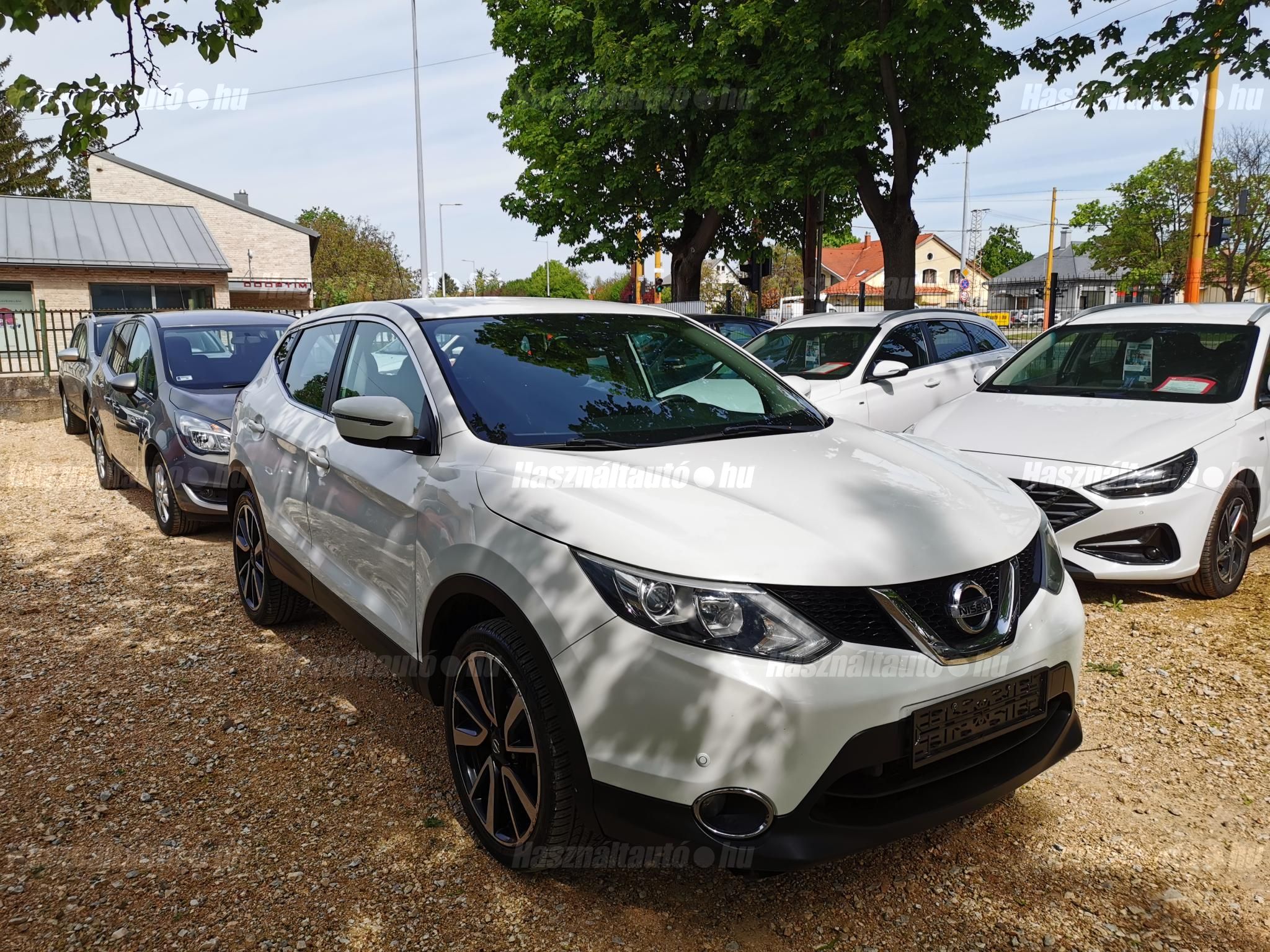 NISSAN QASHQAI 2014/10 - 1