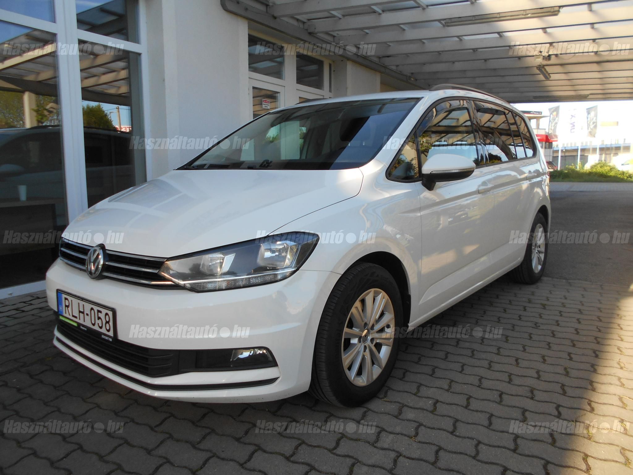 VOLKSWAGEN TOURAN 2019/6 - 1