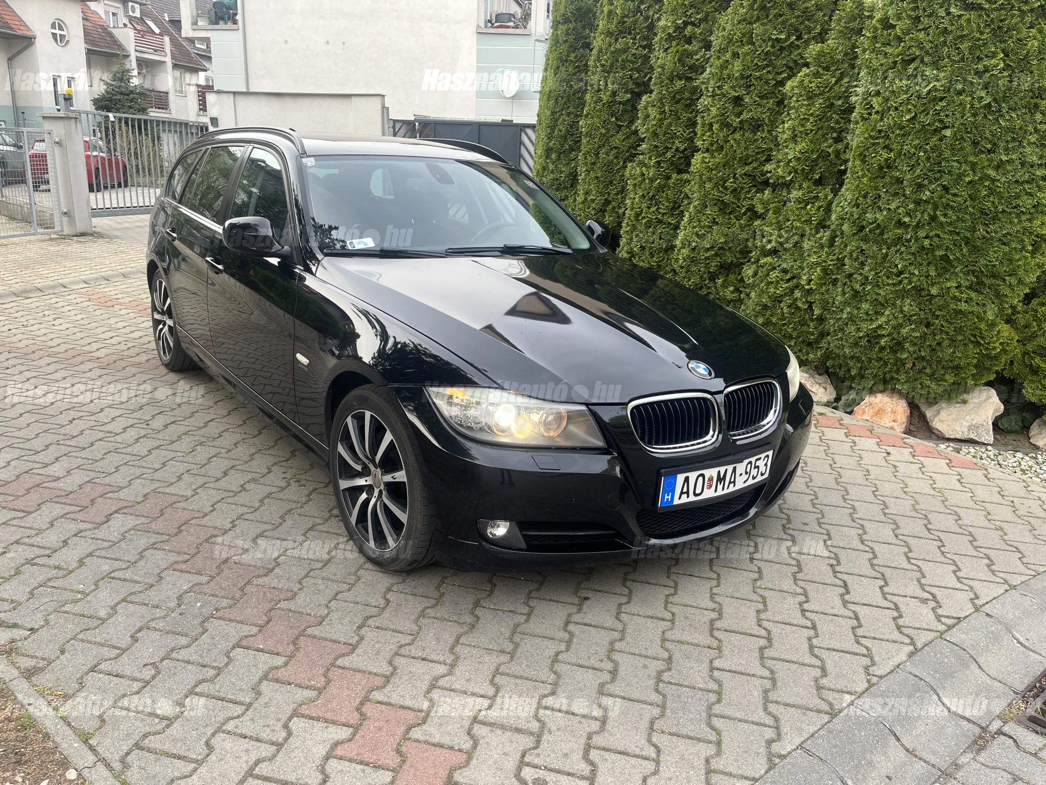 BMW 318 2010/7 - 1