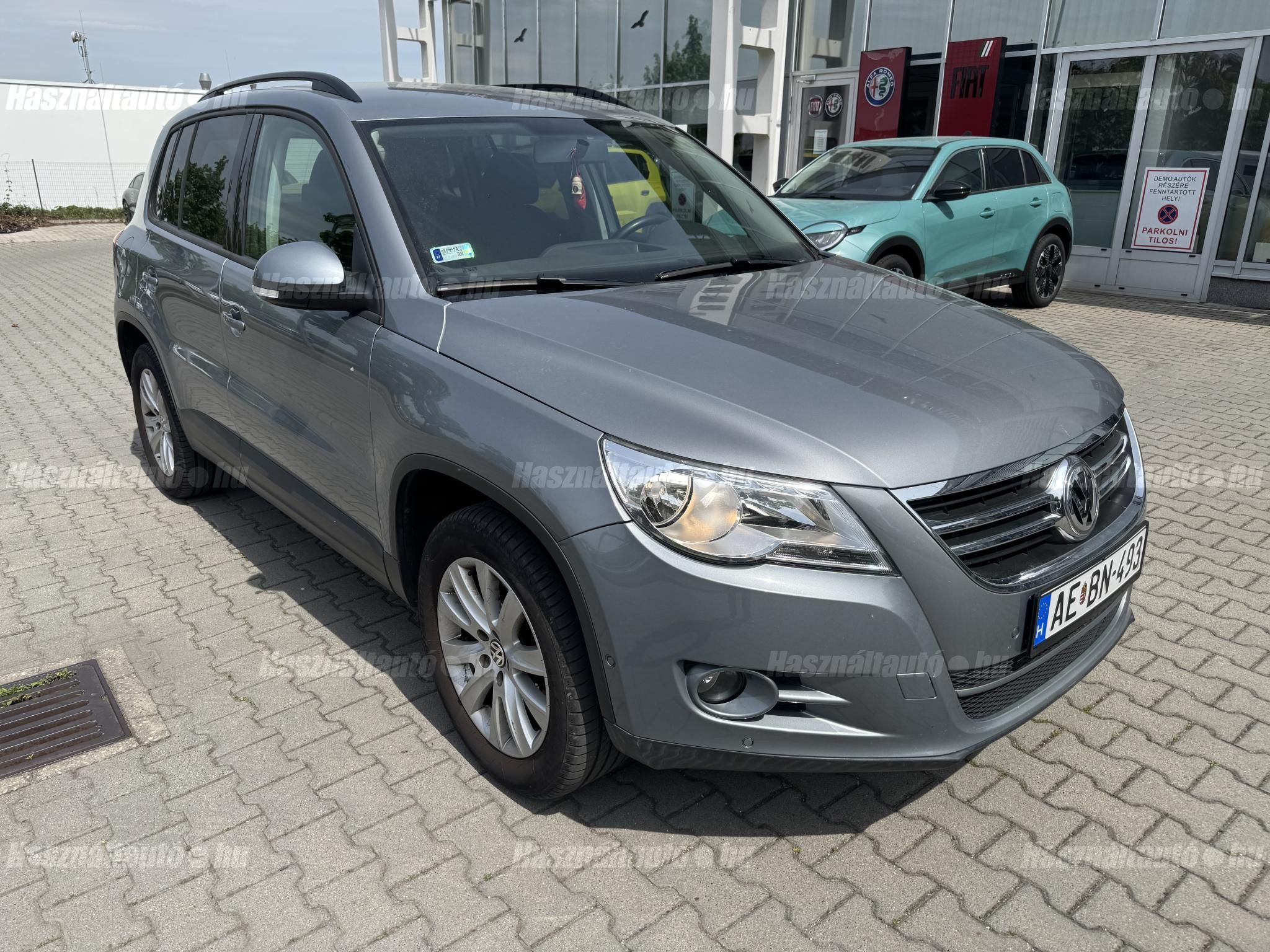 VOLKSWAGEN TIGUAN 2010/1 - 1
