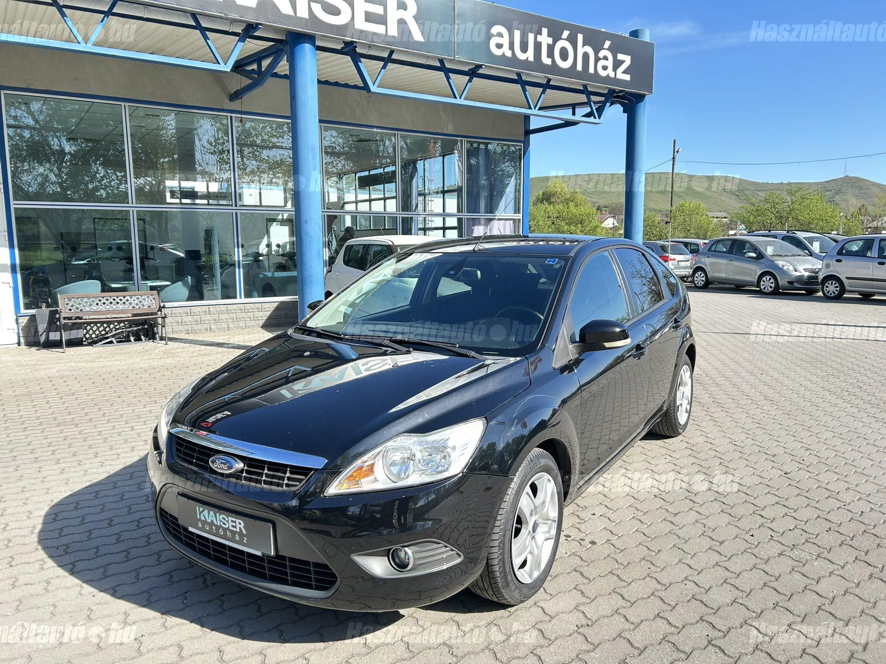 FORD FOCUS 2009/10 - 1