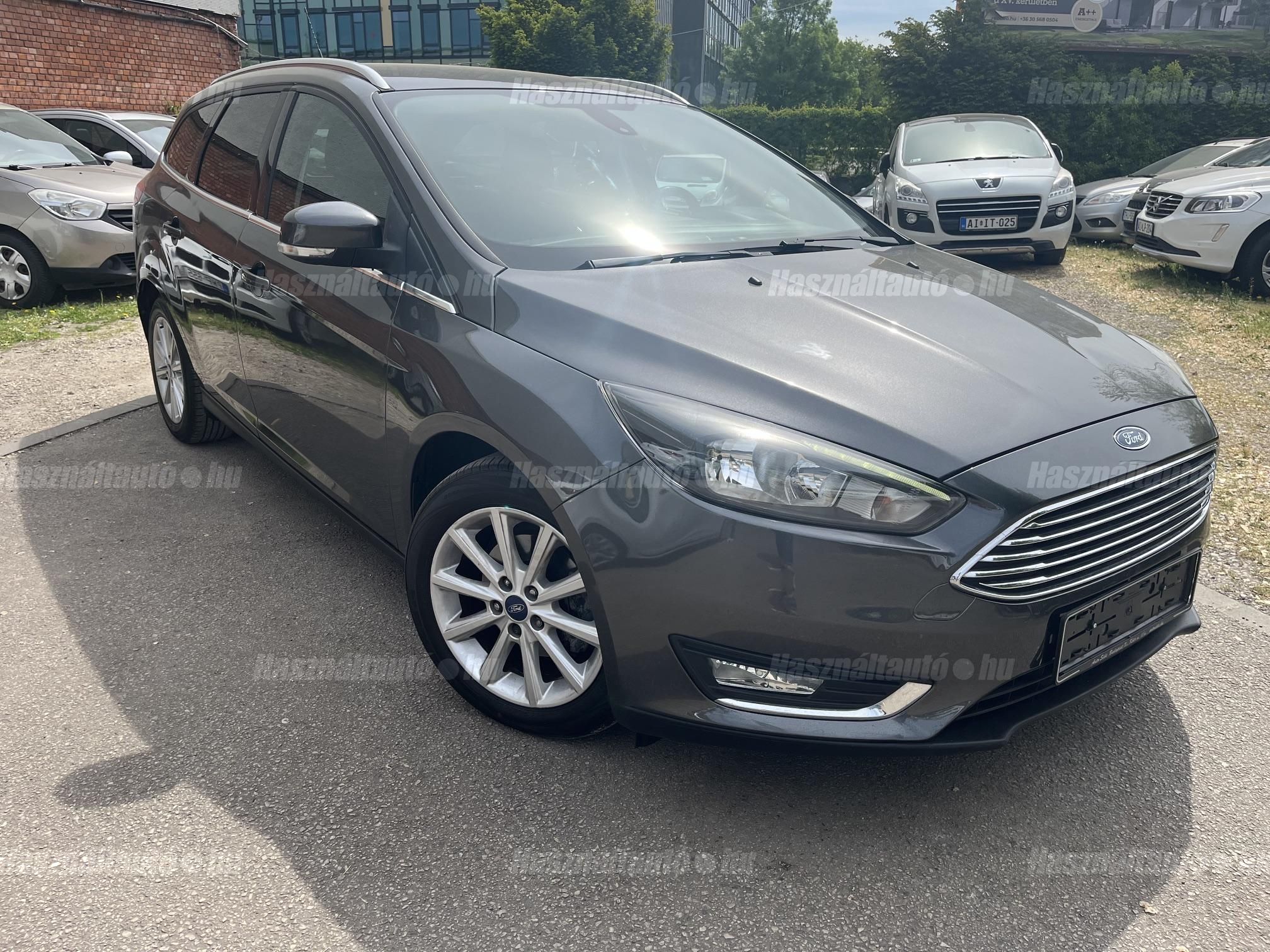 FORD FOCUS 2016/6 - 1