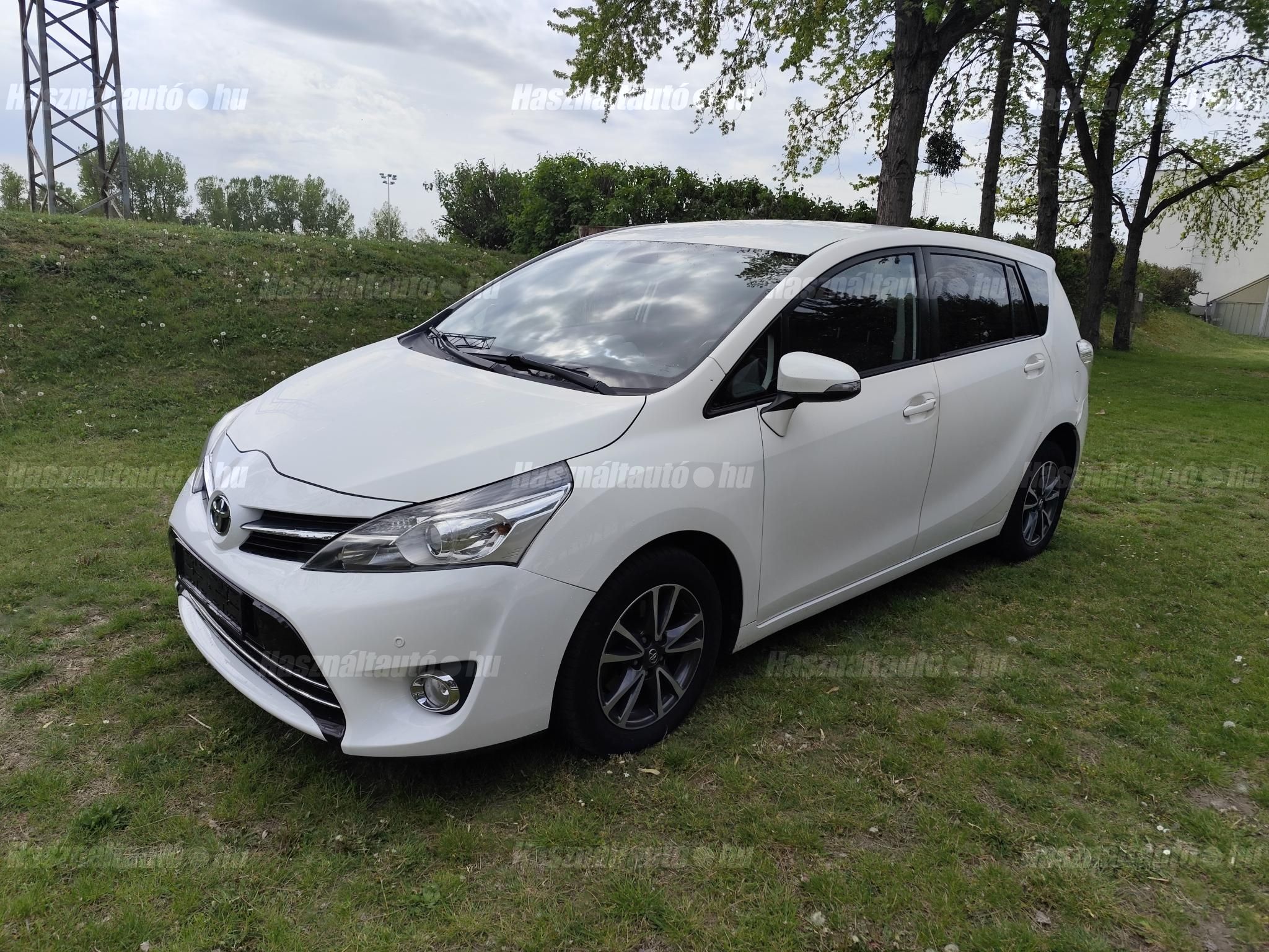 TOYOTA VERSO 2014/10 - 1