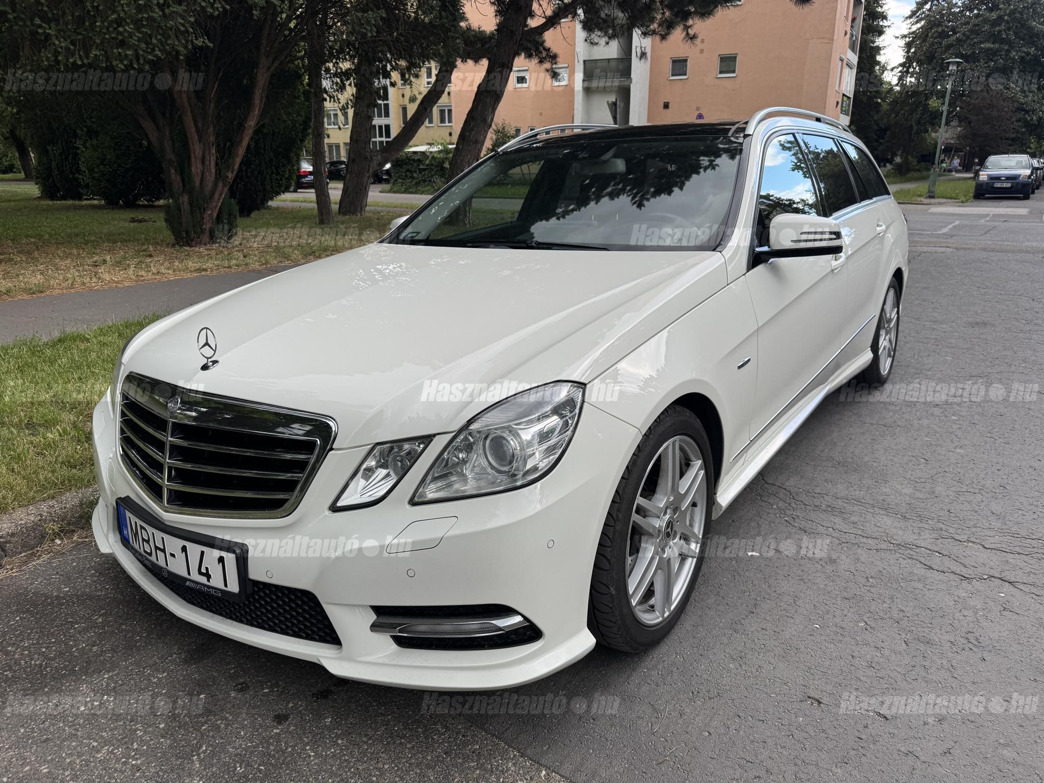 MERCEDES-BENZ E 220 2012/8 - 1