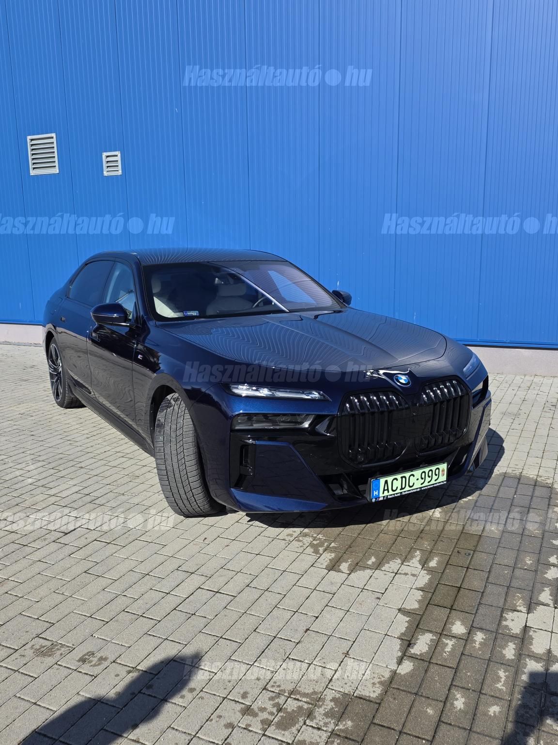BMW I7 2023/4 - 1