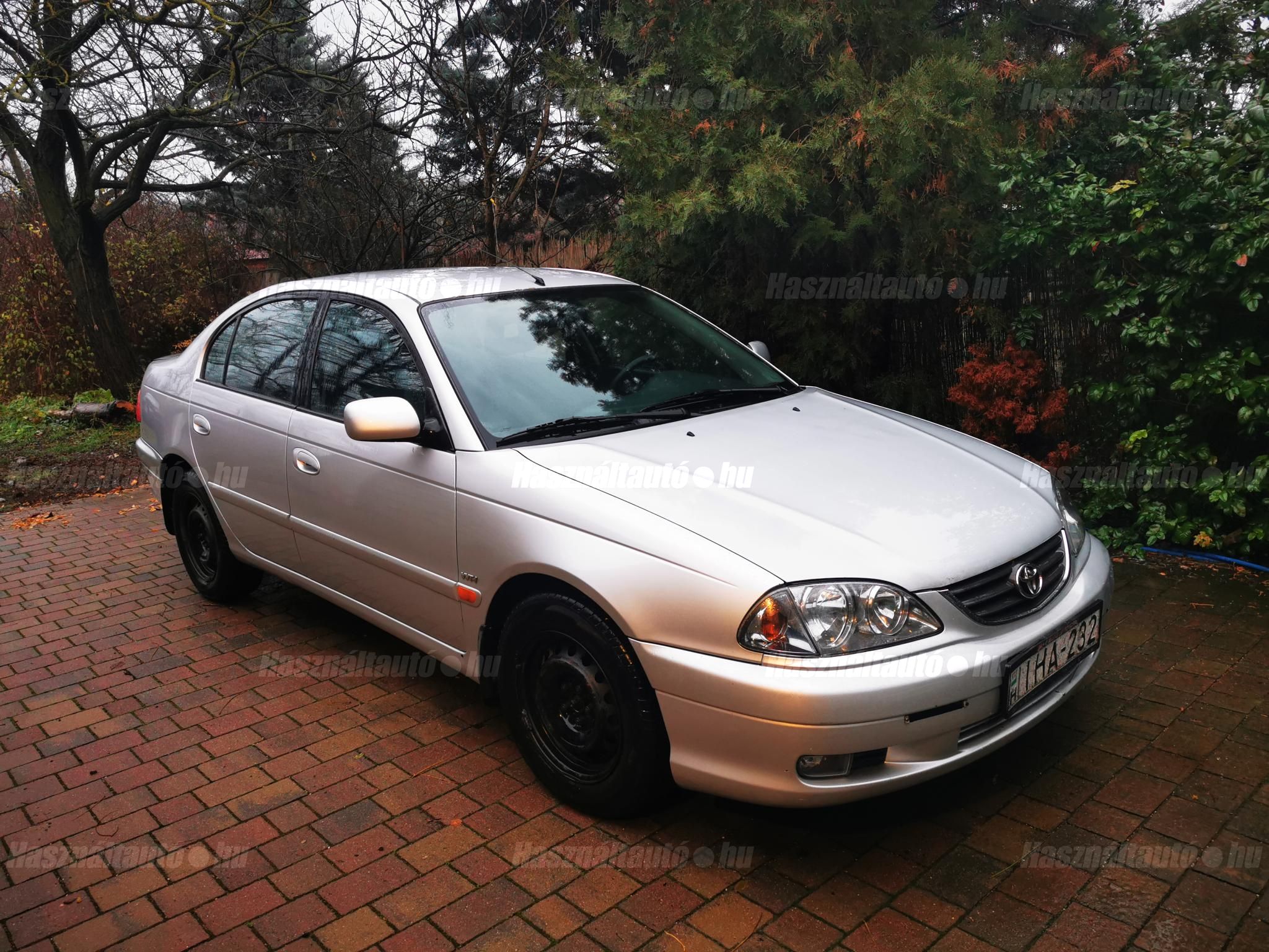 TOYOTA AVENSIS 2002/11 - 1