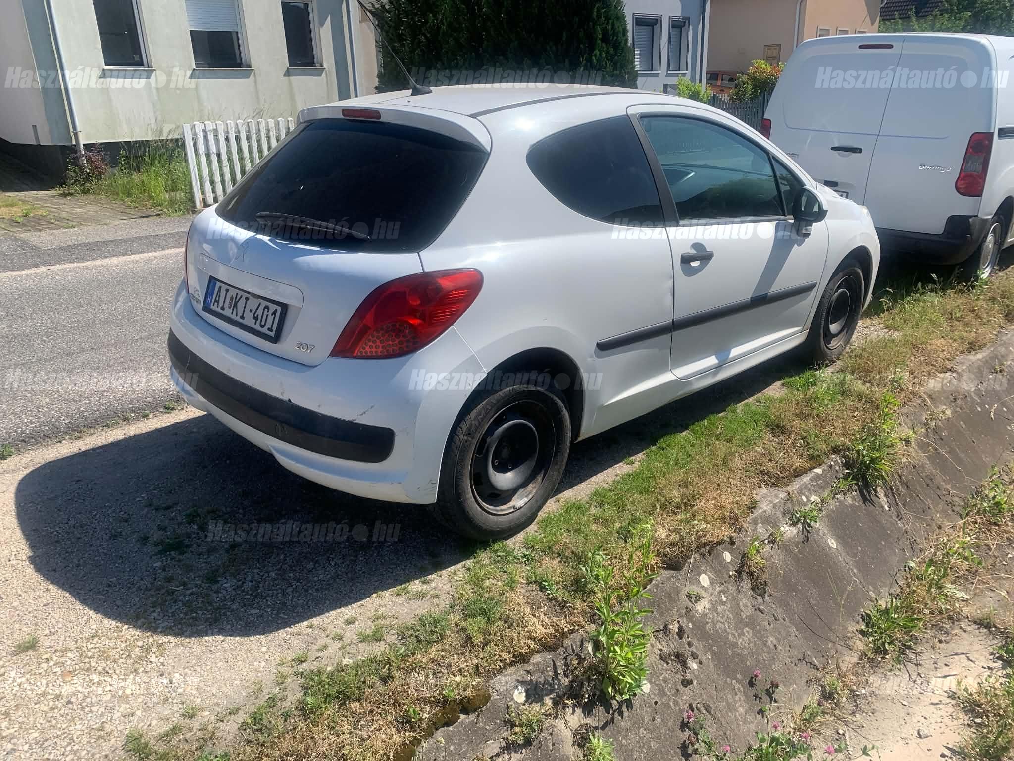 PEUGEOT 207 2008/3 - 1