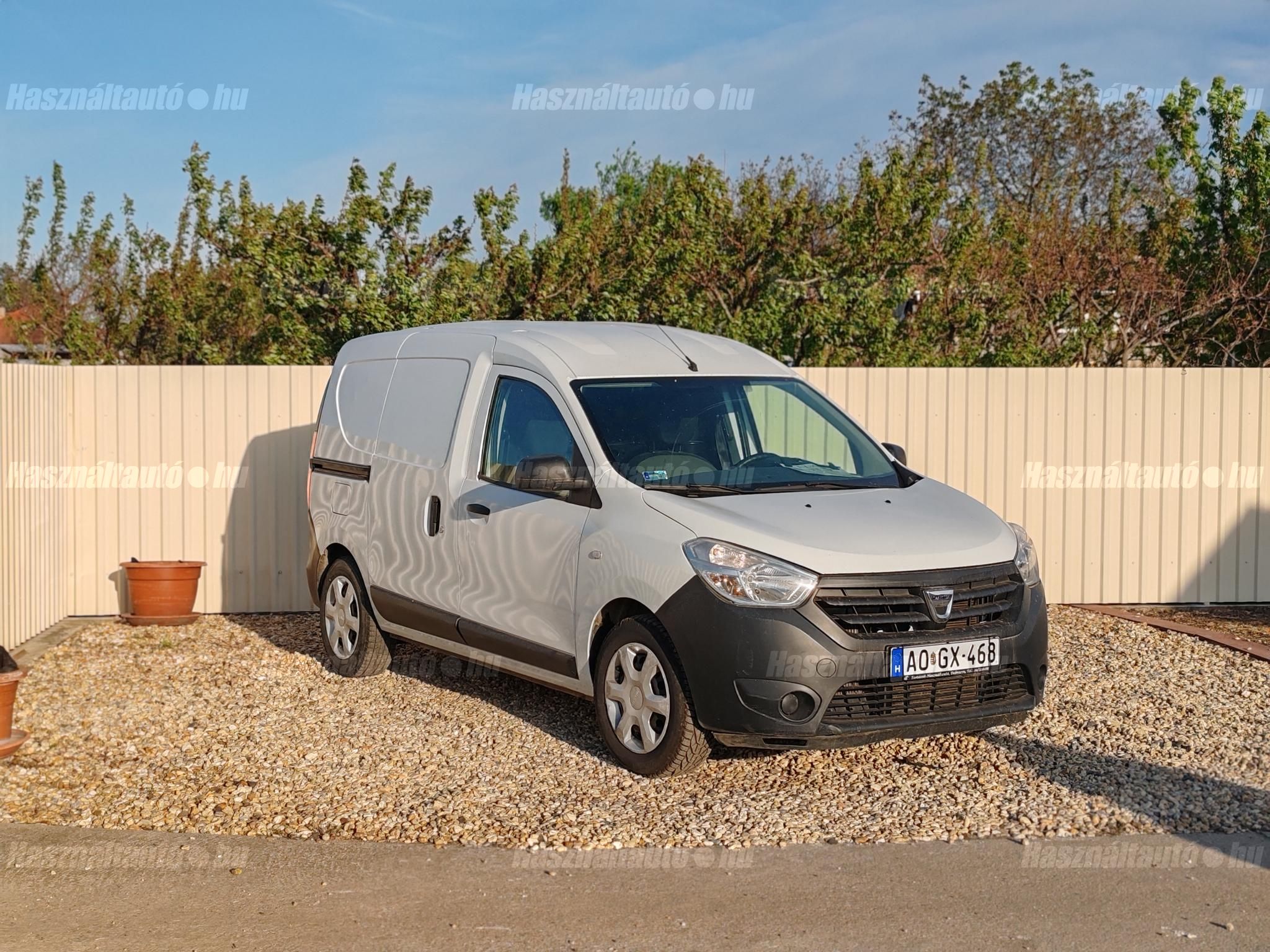DACIA DOKKER 2017/1 - 1