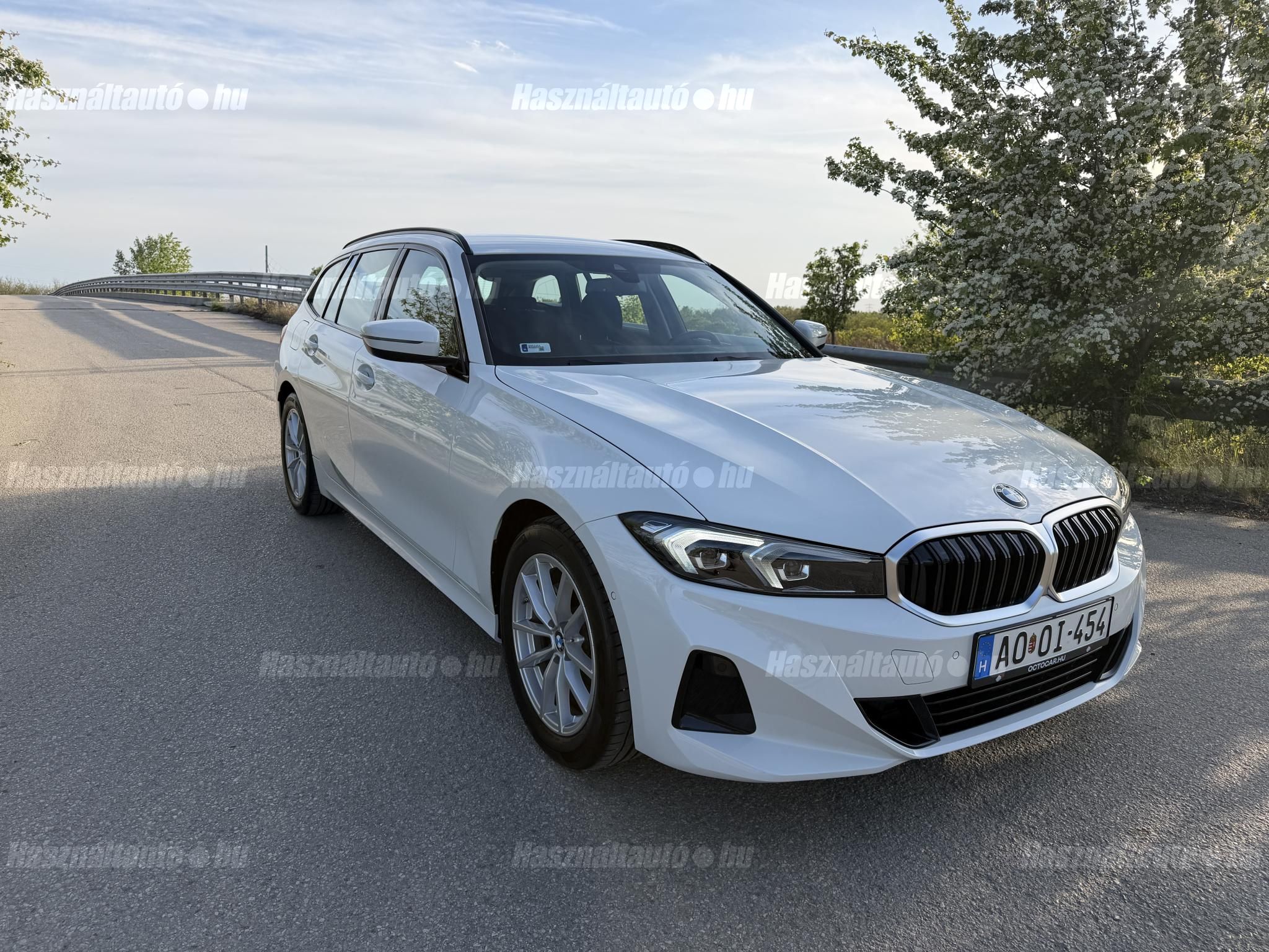 BMW 318 2024/11 - 1