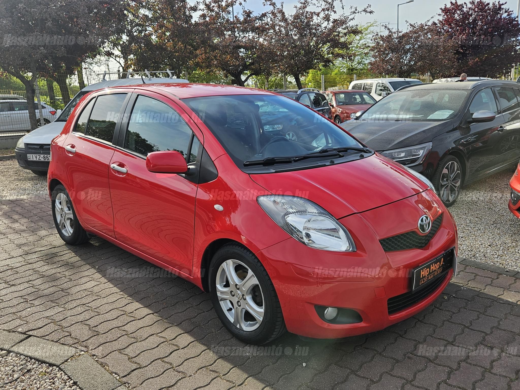 TOYOTA YARIS 2011/10 - 1