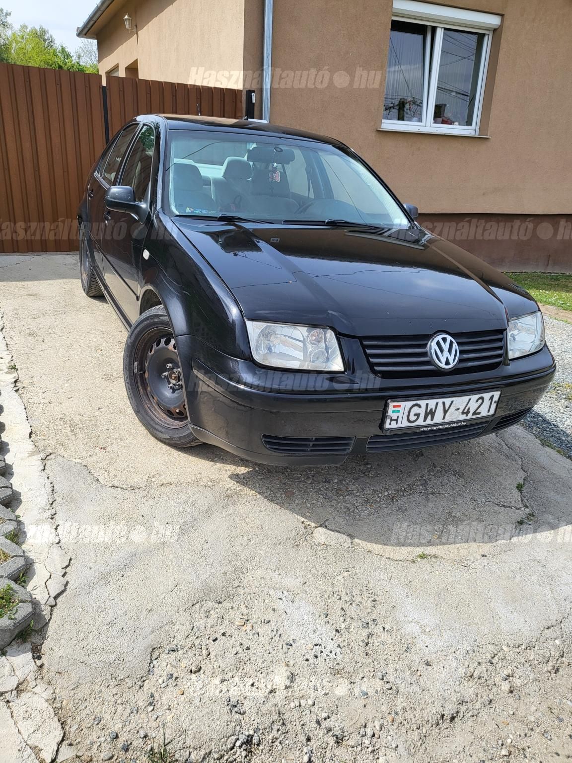 VOLKSWAGEN BORA 1999/5 - 1