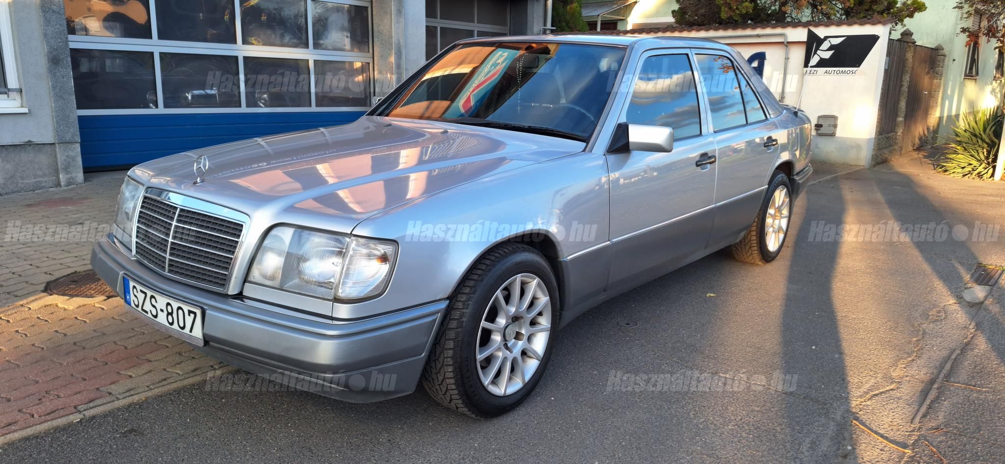 MERCEDES-BENZ W 124 1994/8 - 1
