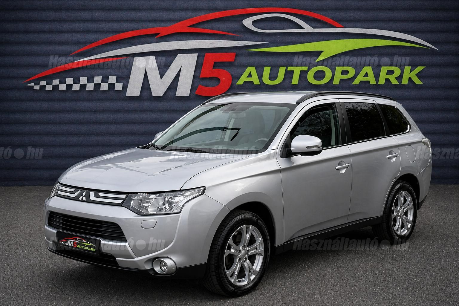 MITSUBISHI OUTLANDER 2014/2 - 1