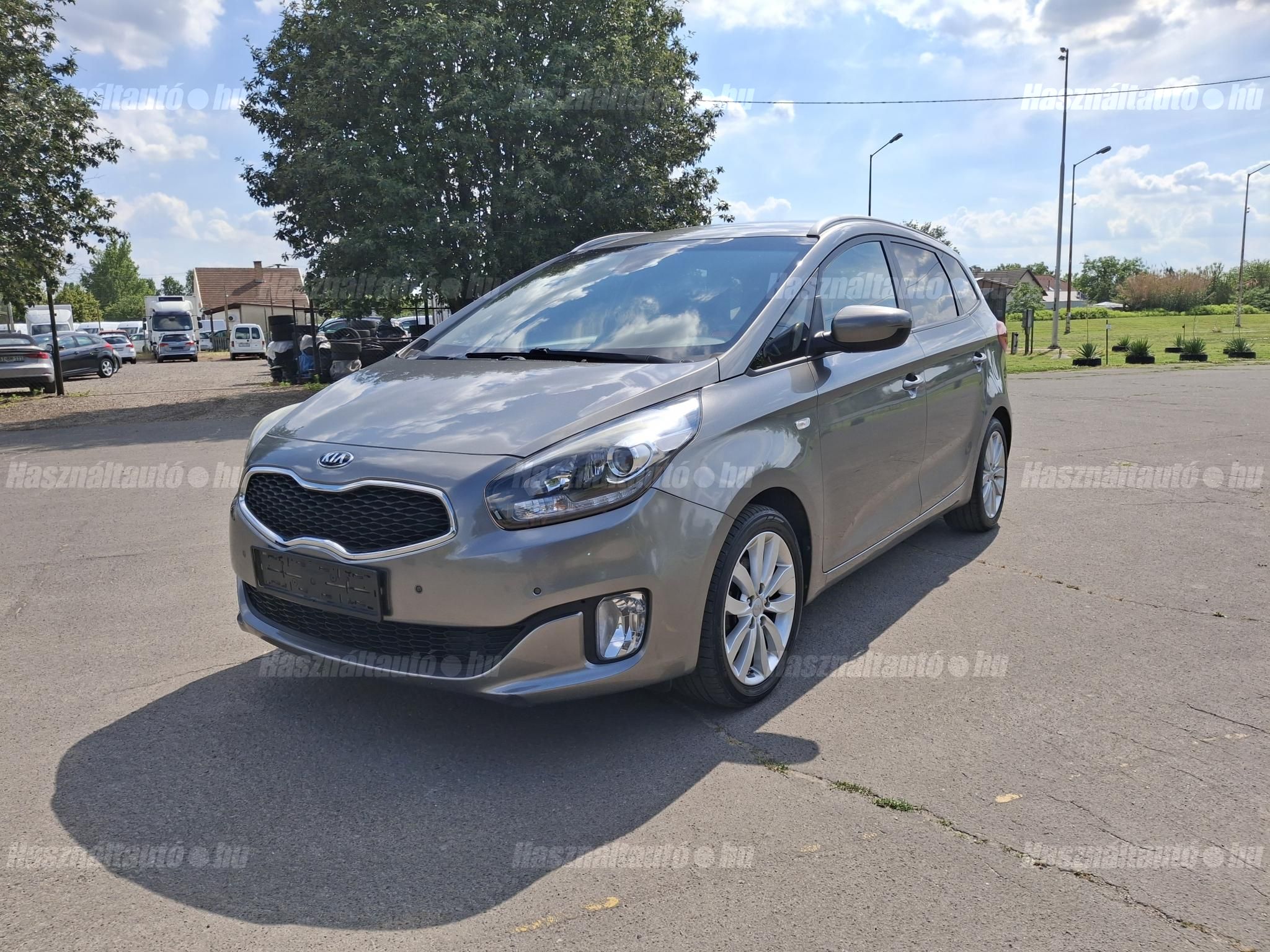 KIA CARENS 2015/4 - 1