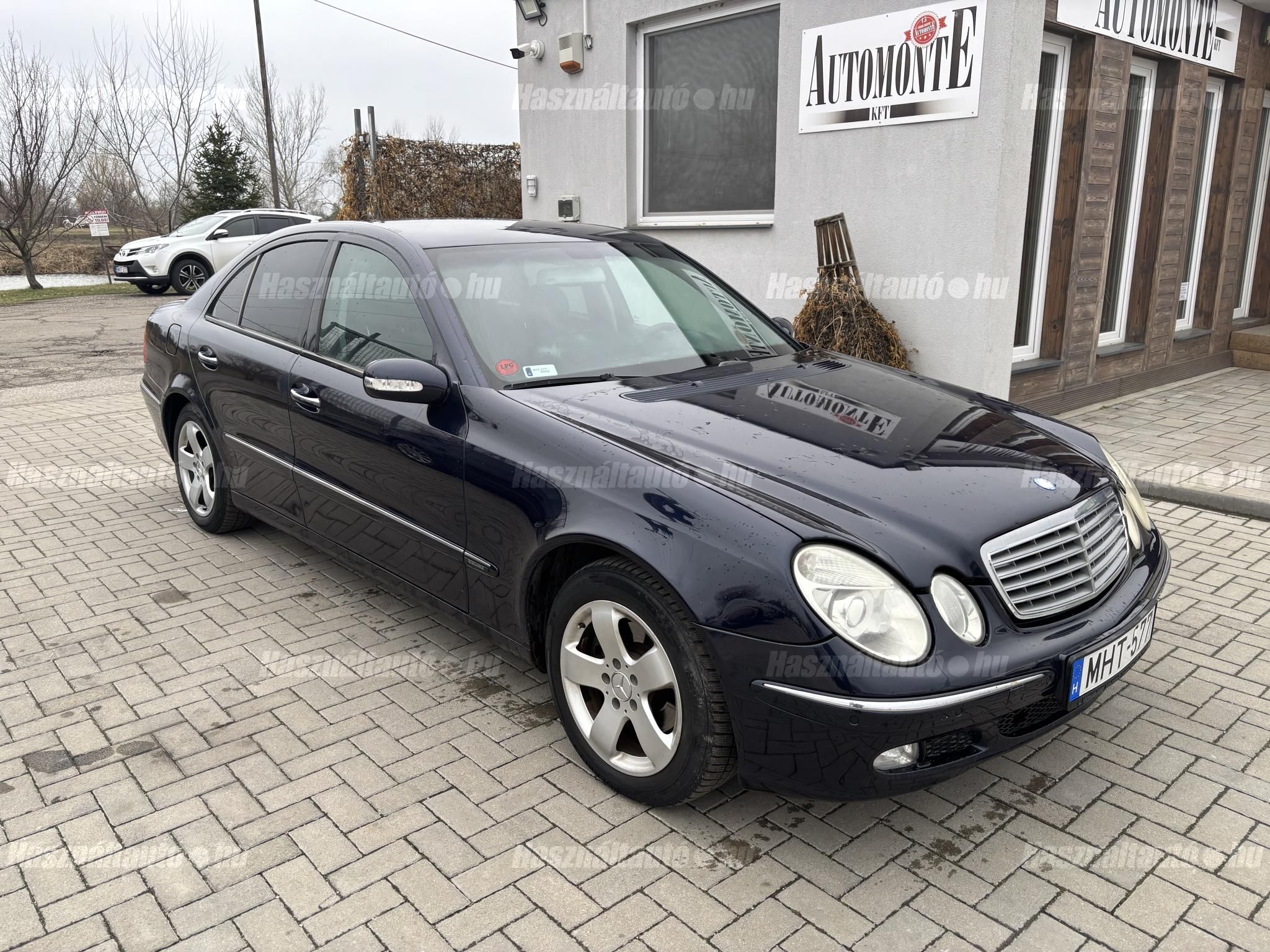 MERCEDES-BENZ E 200 2004/11 - 1