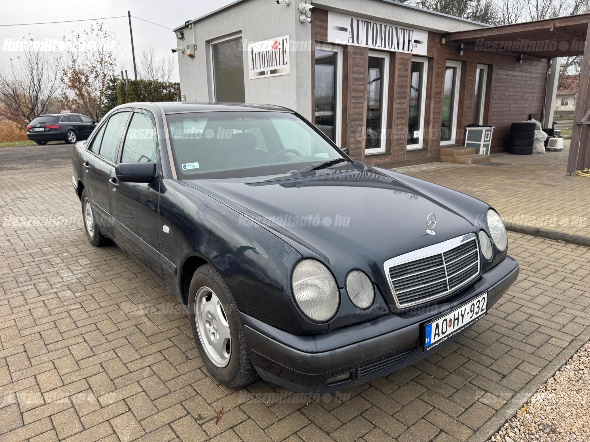 MERCEDES-BENZ E 250 1997/2 - 1