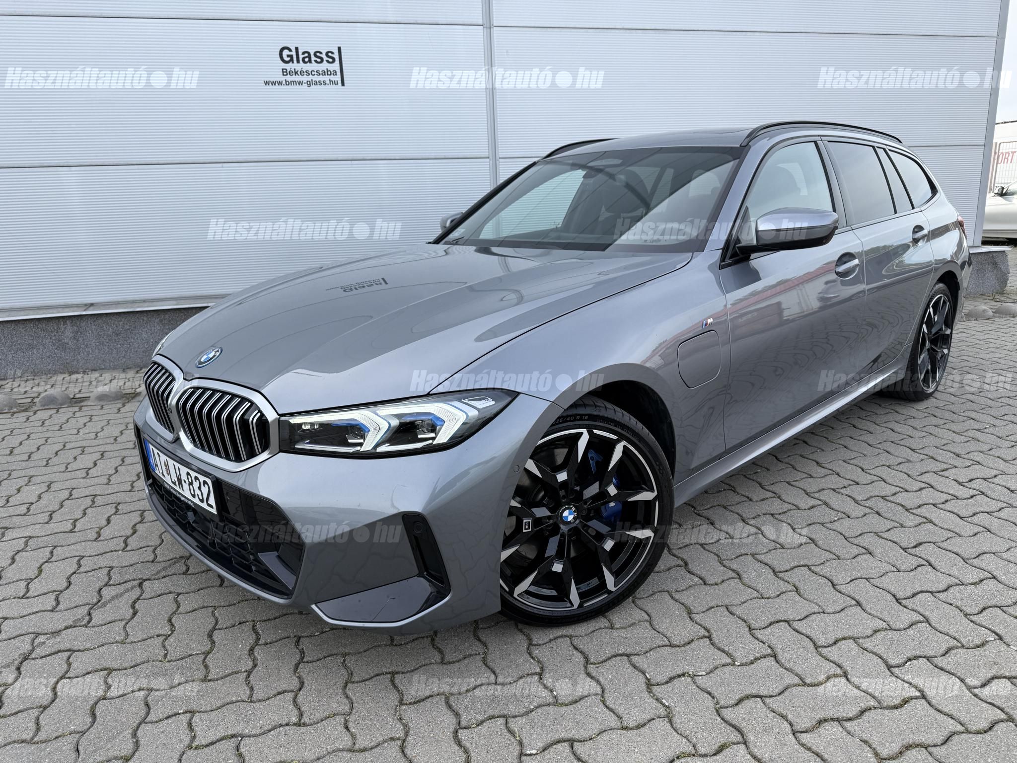 BMW 330 2025/3 - 1