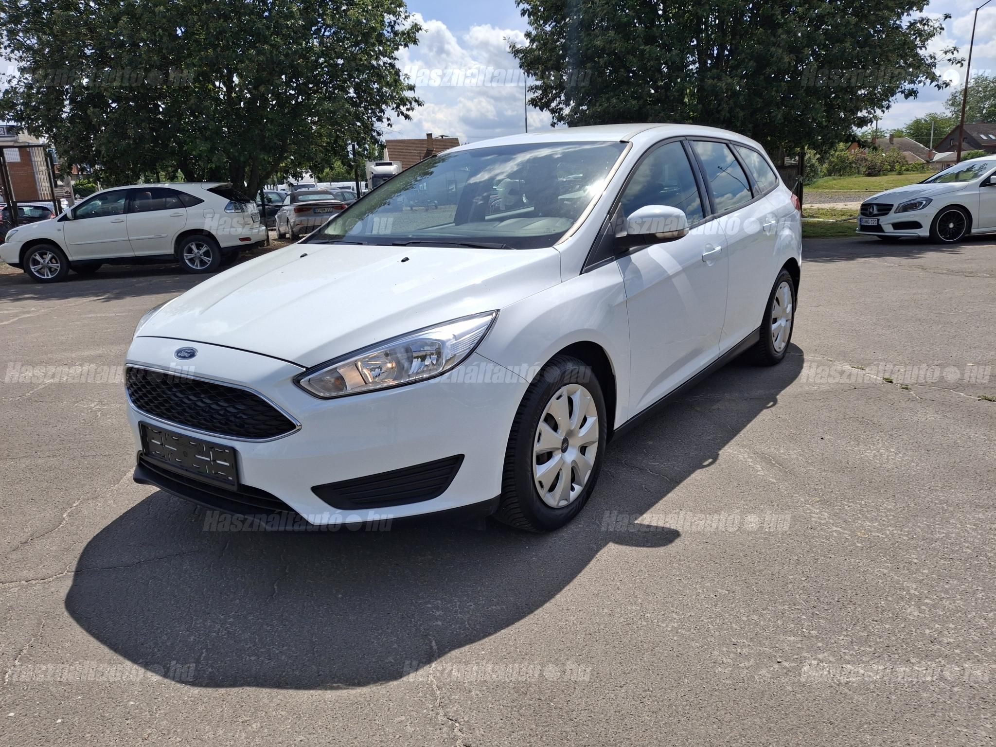 FORD FOCUS 2015/6 - 1