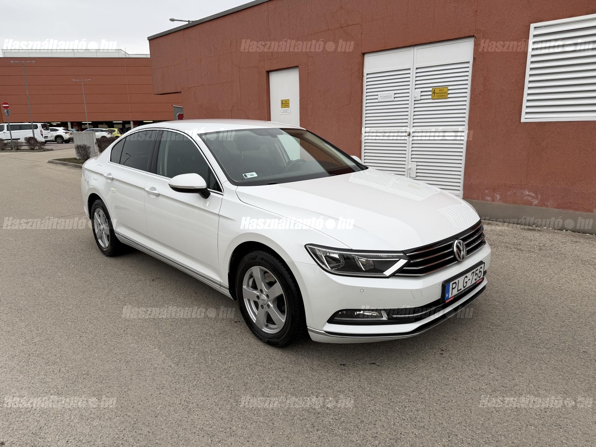 VOLKSWAGEN PASSAT VIII 2017/9 - 1