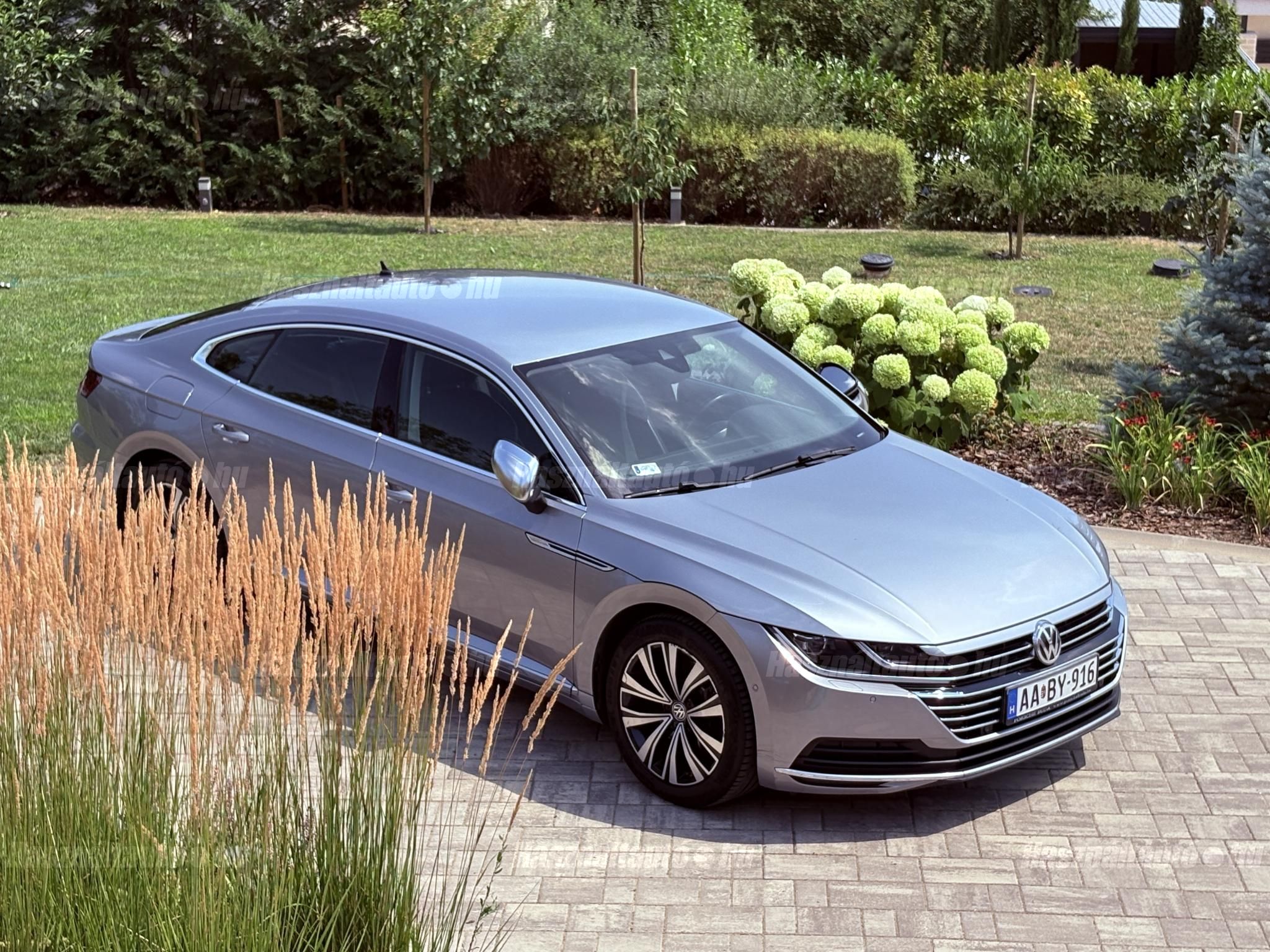 VOLKSWAGEN ARTEON 2017/10 - 1