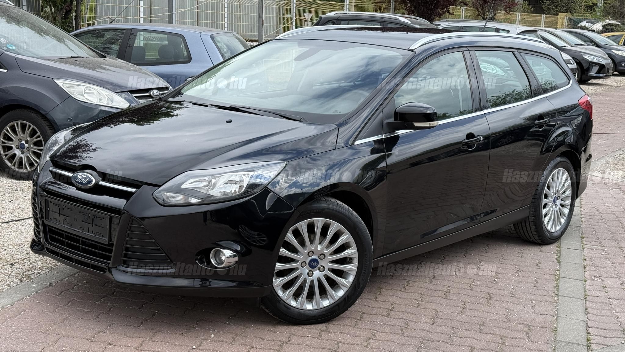FORD FOCUS 2011/6 - 1