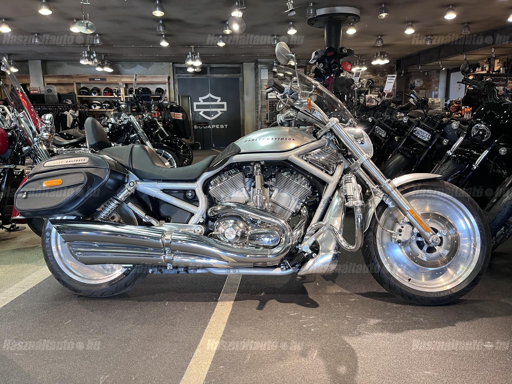 HARLEY-DAVIDSON V-ROD 2002/3 - 1