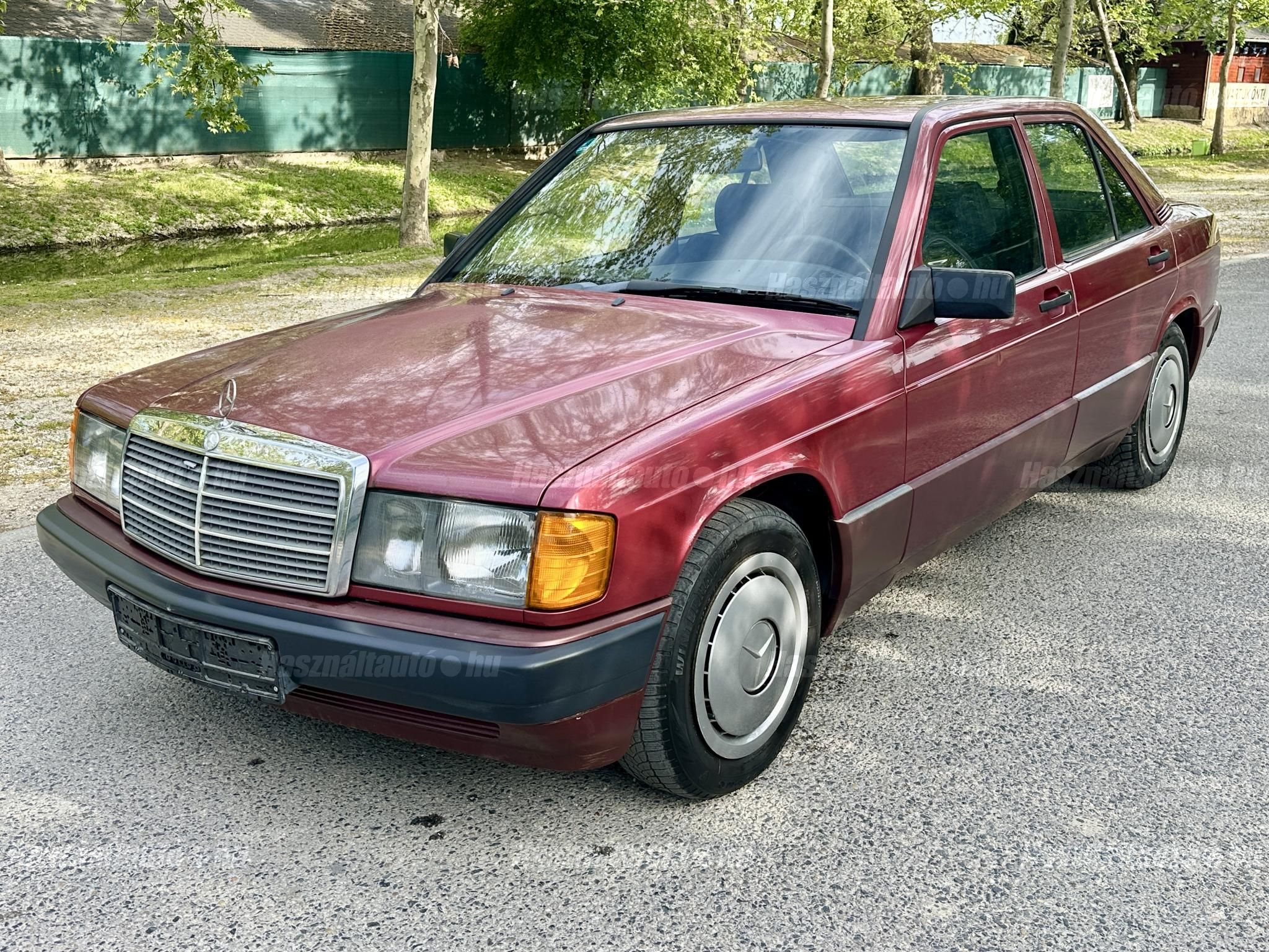 MERCEDES-BENZ 190 1991/7 - 1