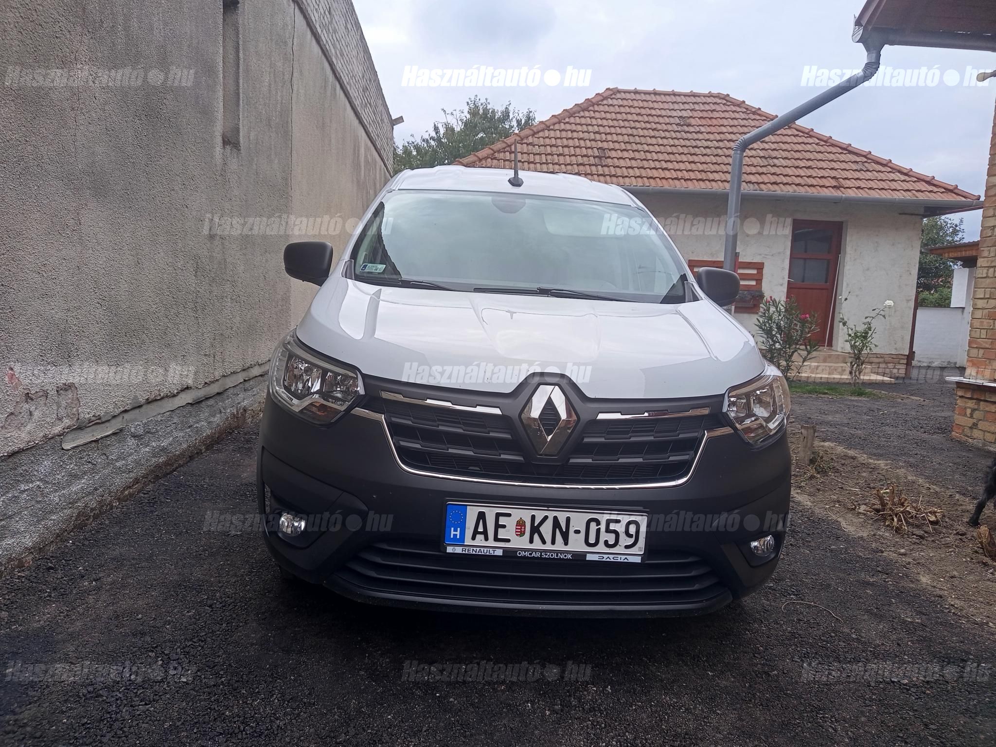 RENAULT EXPRESS 2024/3 - 1