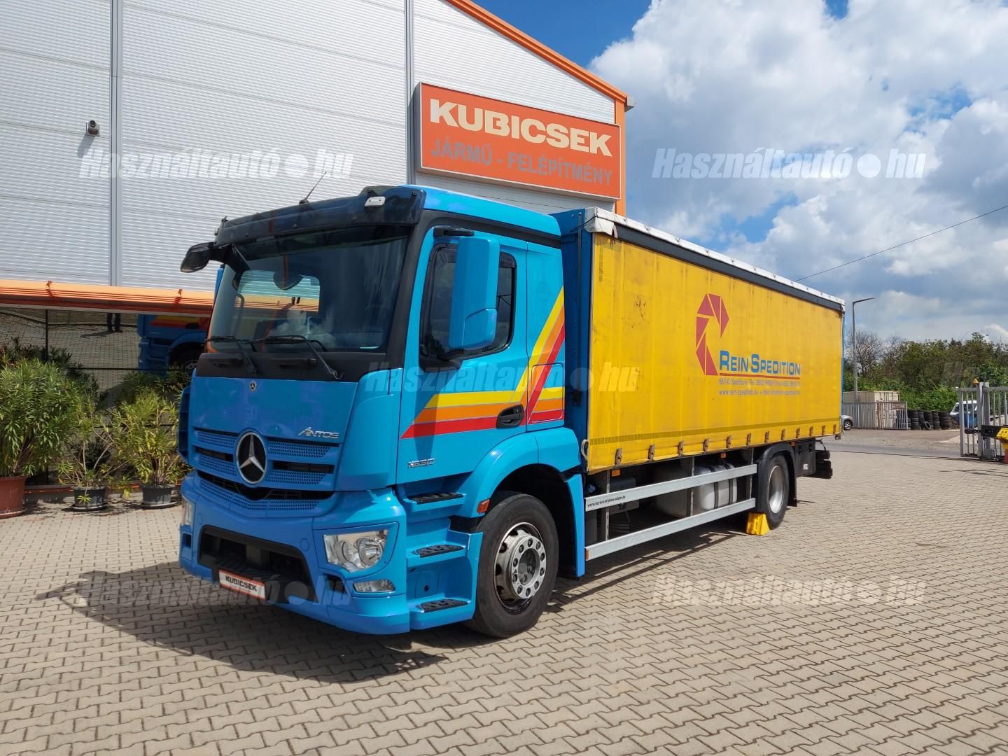 MERCEDES-BENZ 2019/5 - 1