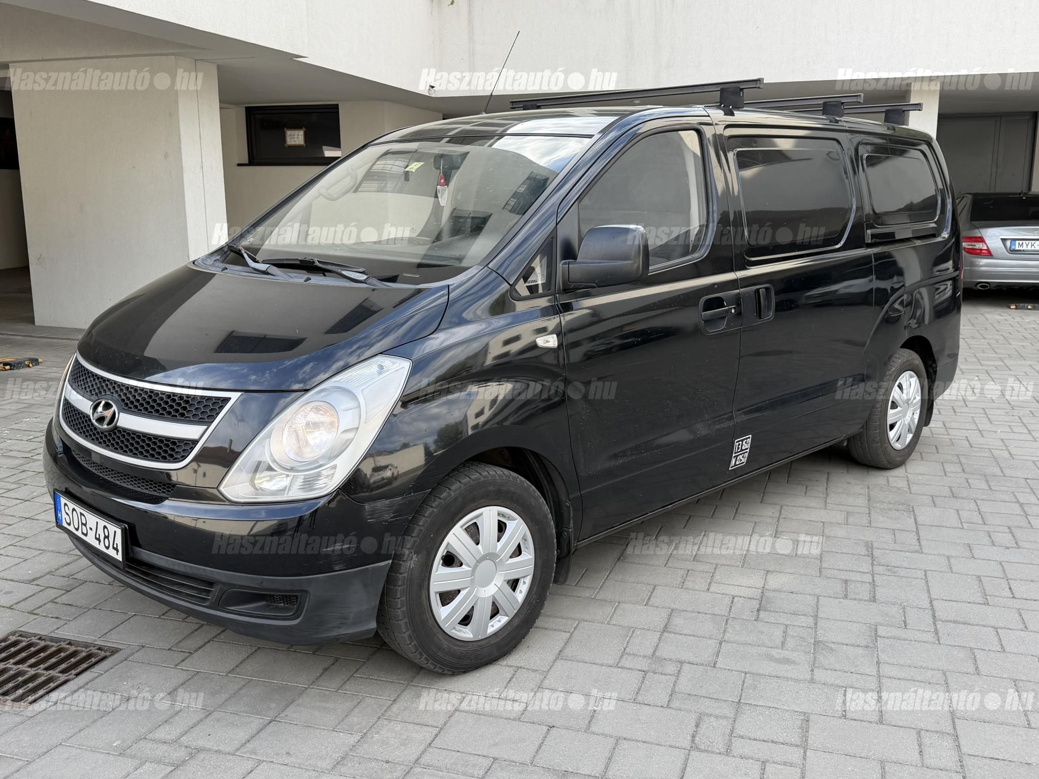 HYUNDAI H-1 2008/2 - 1