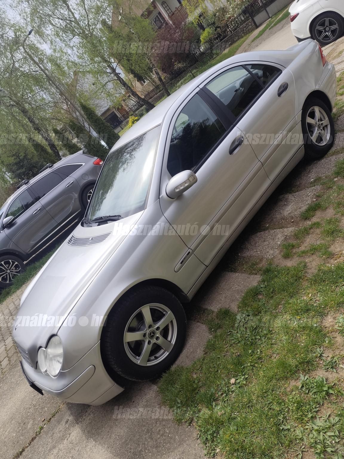 MERCEDES-BENZ C 180 2002/6 - 1