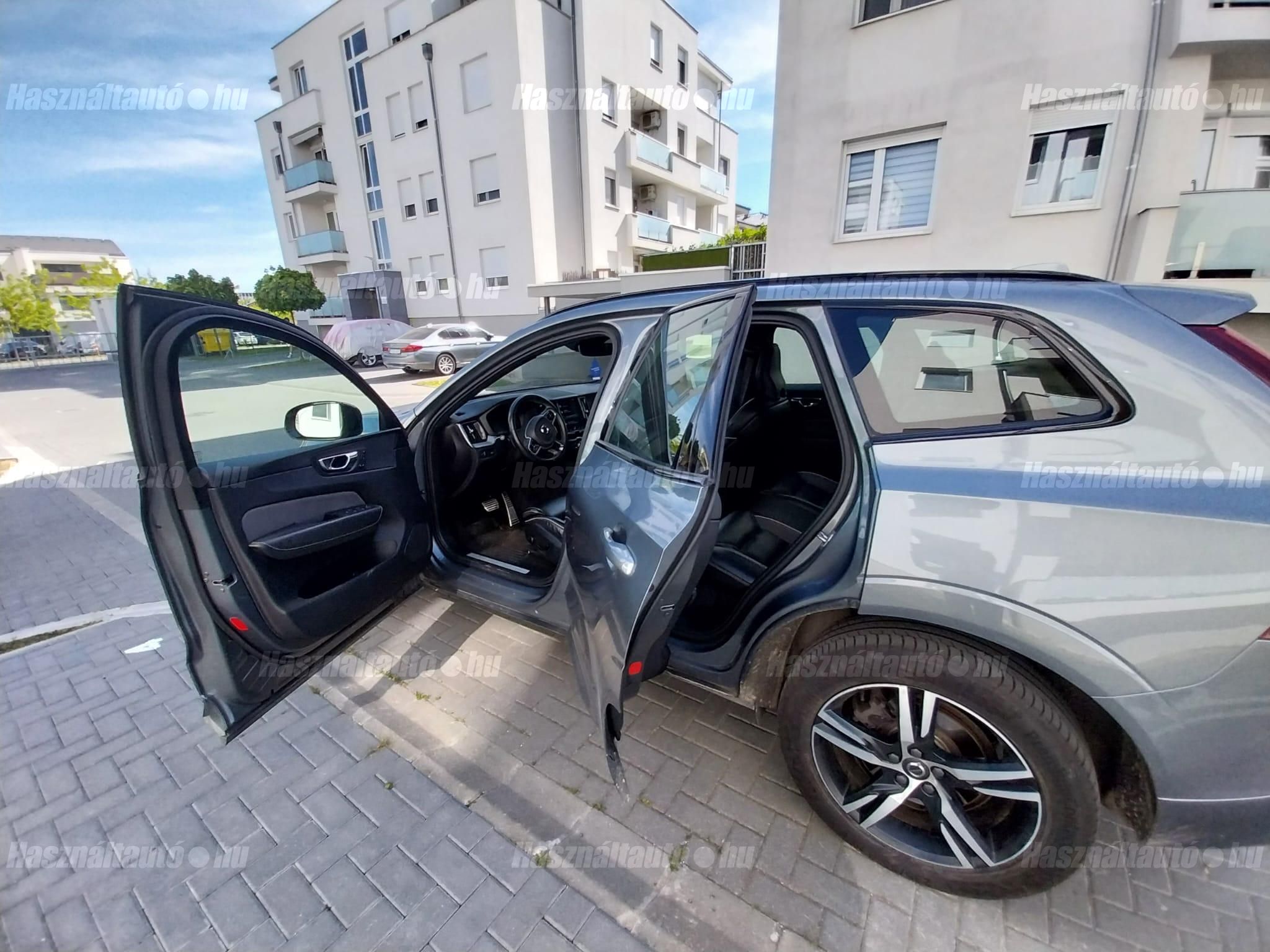 VOLVO XC60 2020/2 - 1