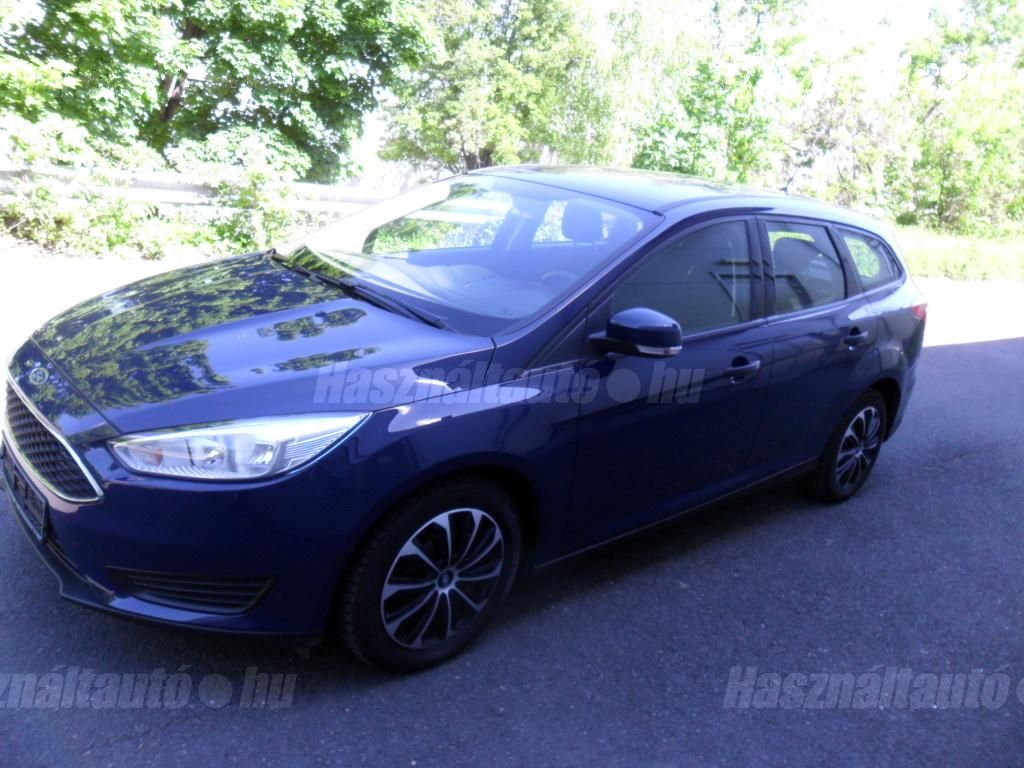 FORD FOCUS 2015/12 - 1
