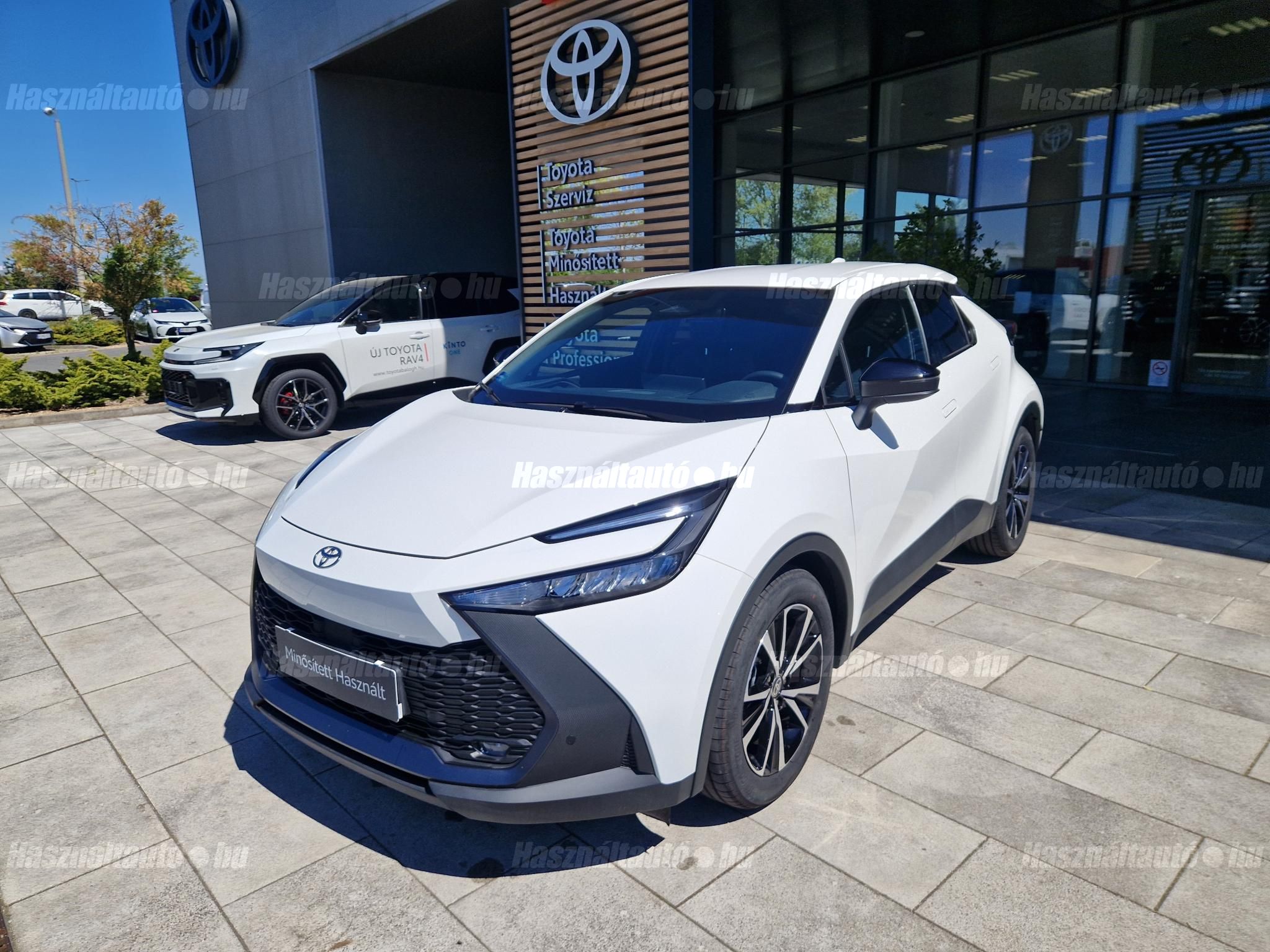 TOYOTA C-HR 2025 - 1