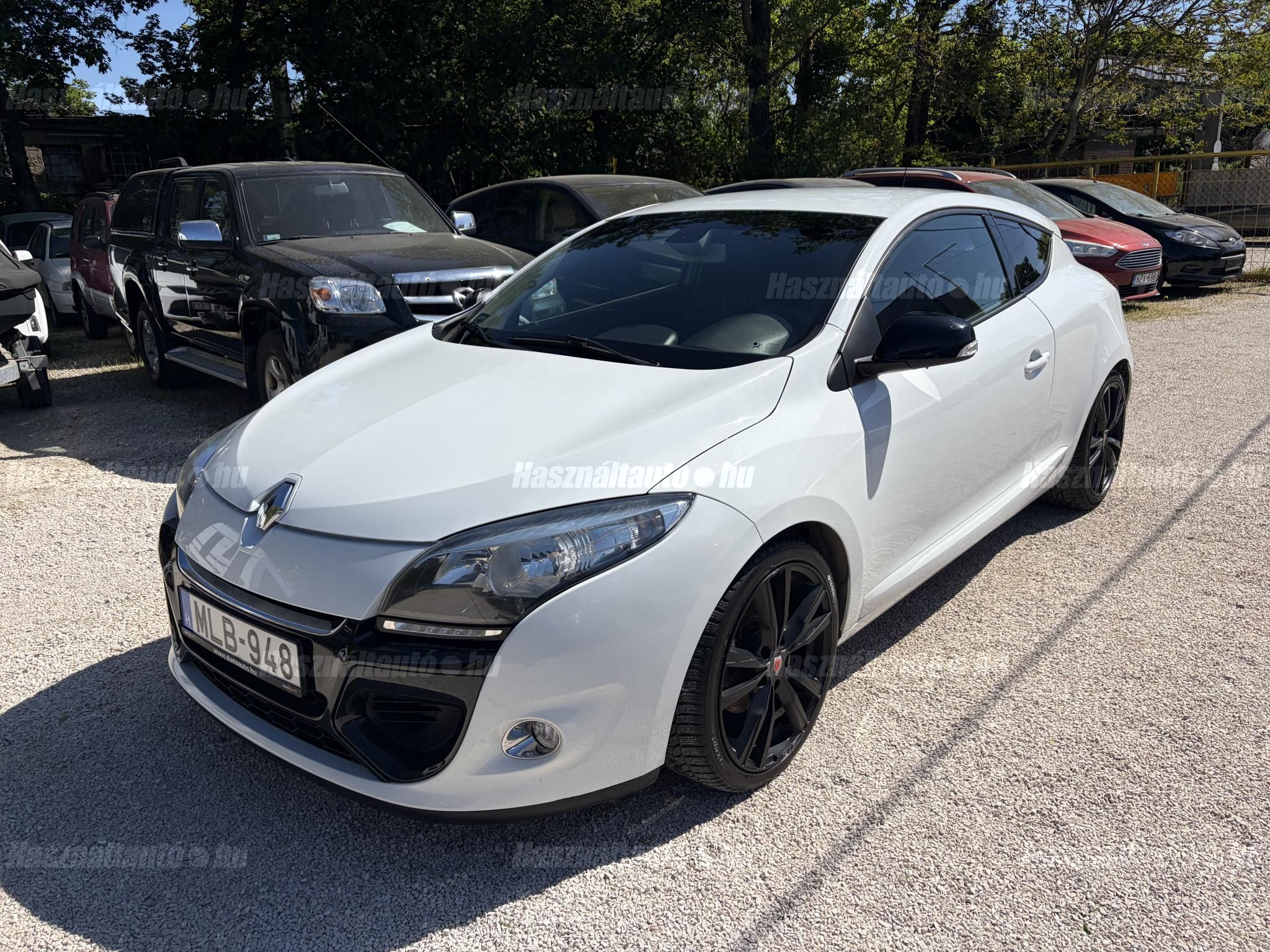 RENAULT MEGANE 2013/10 - 1