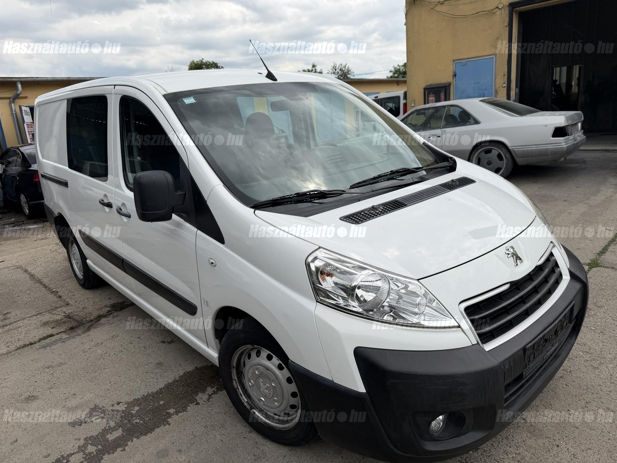 PEUGEOT EXPERT 2013 - 1