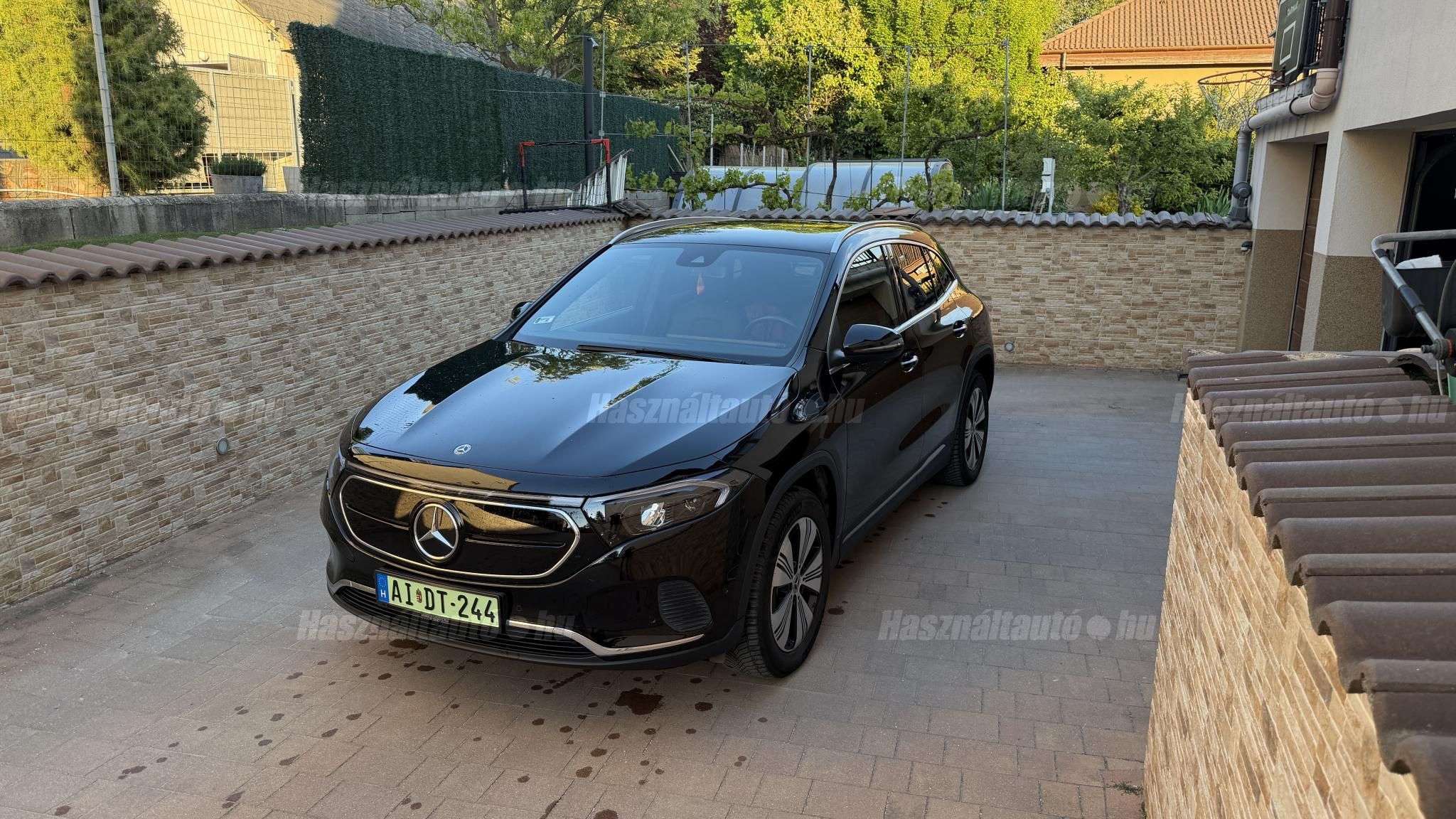 MERCEDES-BENZ EQA 2023/6 - 1